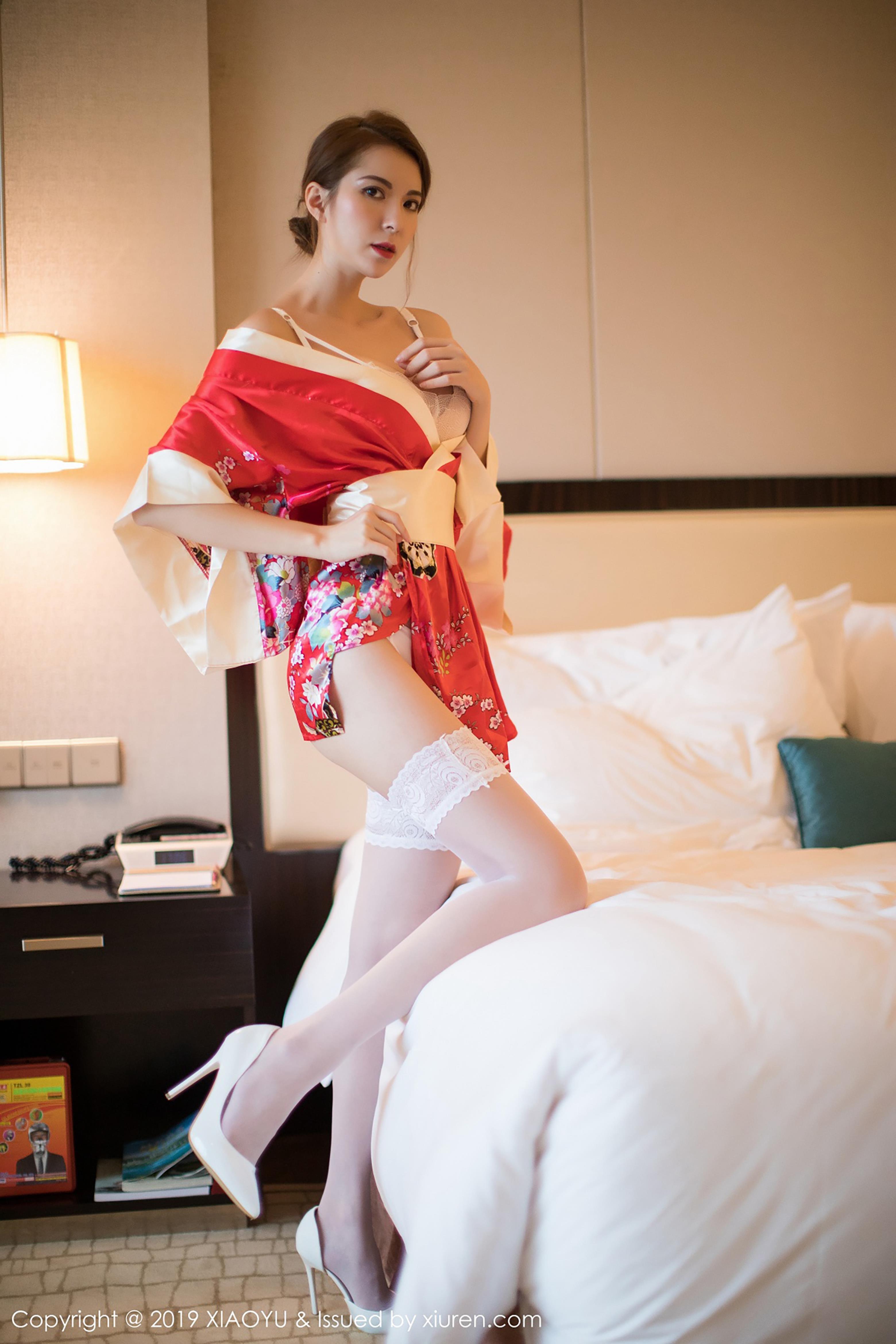 [XIAOYU语画界]YU20190129VOL0014 Carry 红色和服加白色丝袜美腿性感私房写真集,