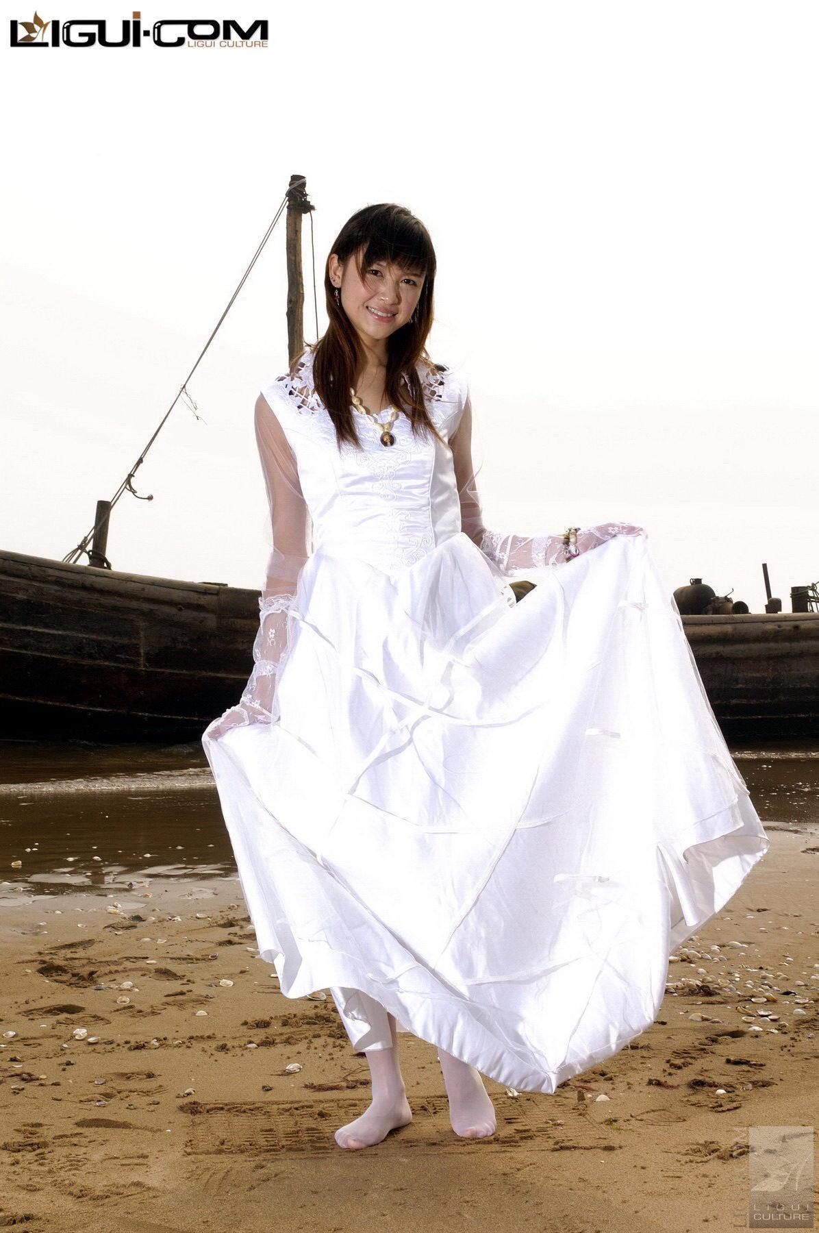 [Ligui丽柜会所]2008-05-08 出海旅行的最大收获 白雪公主 菲儿 白色丝袜美腿私房写真集,