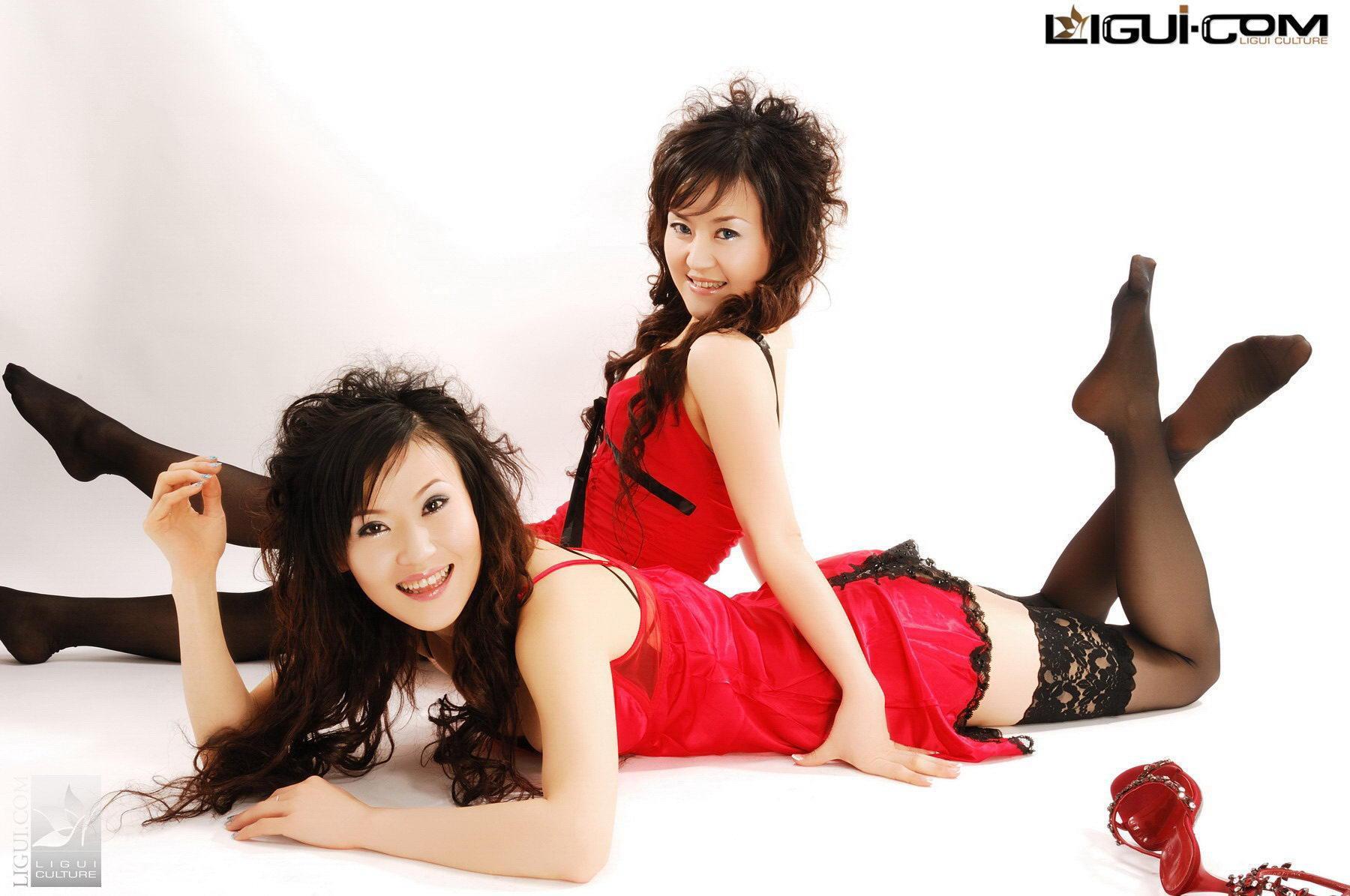 [Ligui丽柜会所]2008-05-17 演唱组 琪琪姐妹 红色吊带连衣裙加黑色丝袜美腿性感私房写真集,