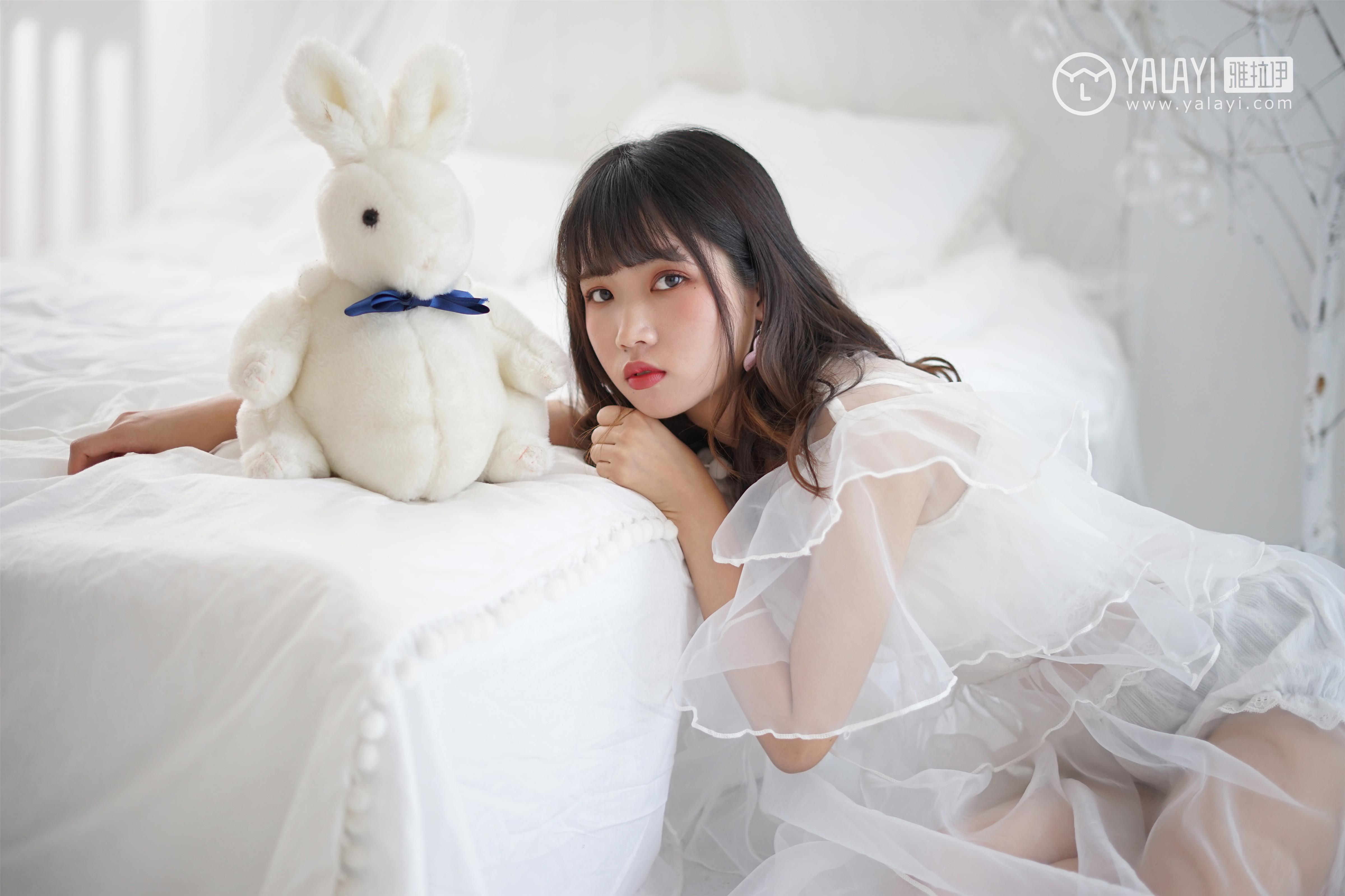 [YALAYI雅拉伊]NO.001 恋上你的床 公主小兔子 透视连衣裙性感私房写真集,