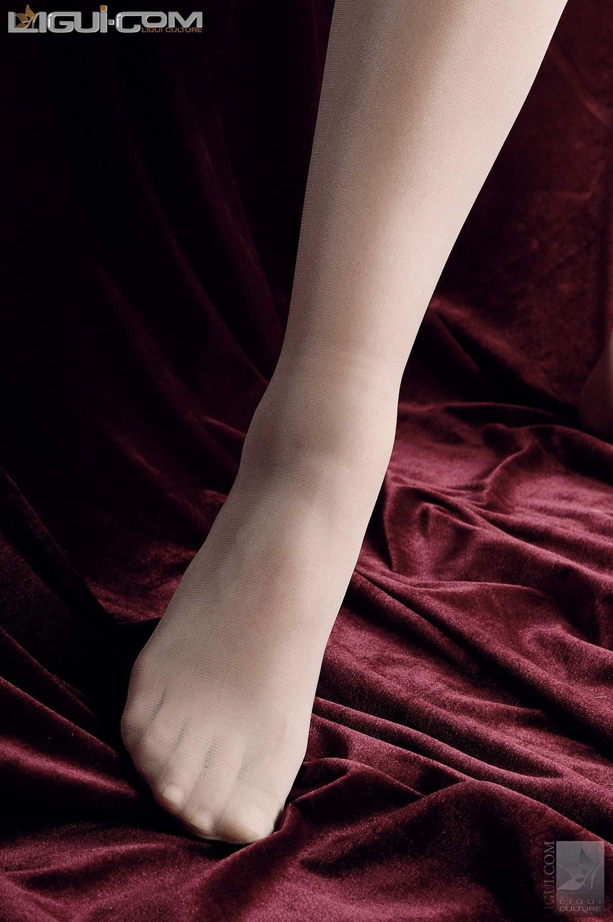 [Ligui丽柜会所]2008-06-11 純潔的靜兒 静儿 白色吊带透视连衣裙加肉色丝袜美腿性感私房写真集,