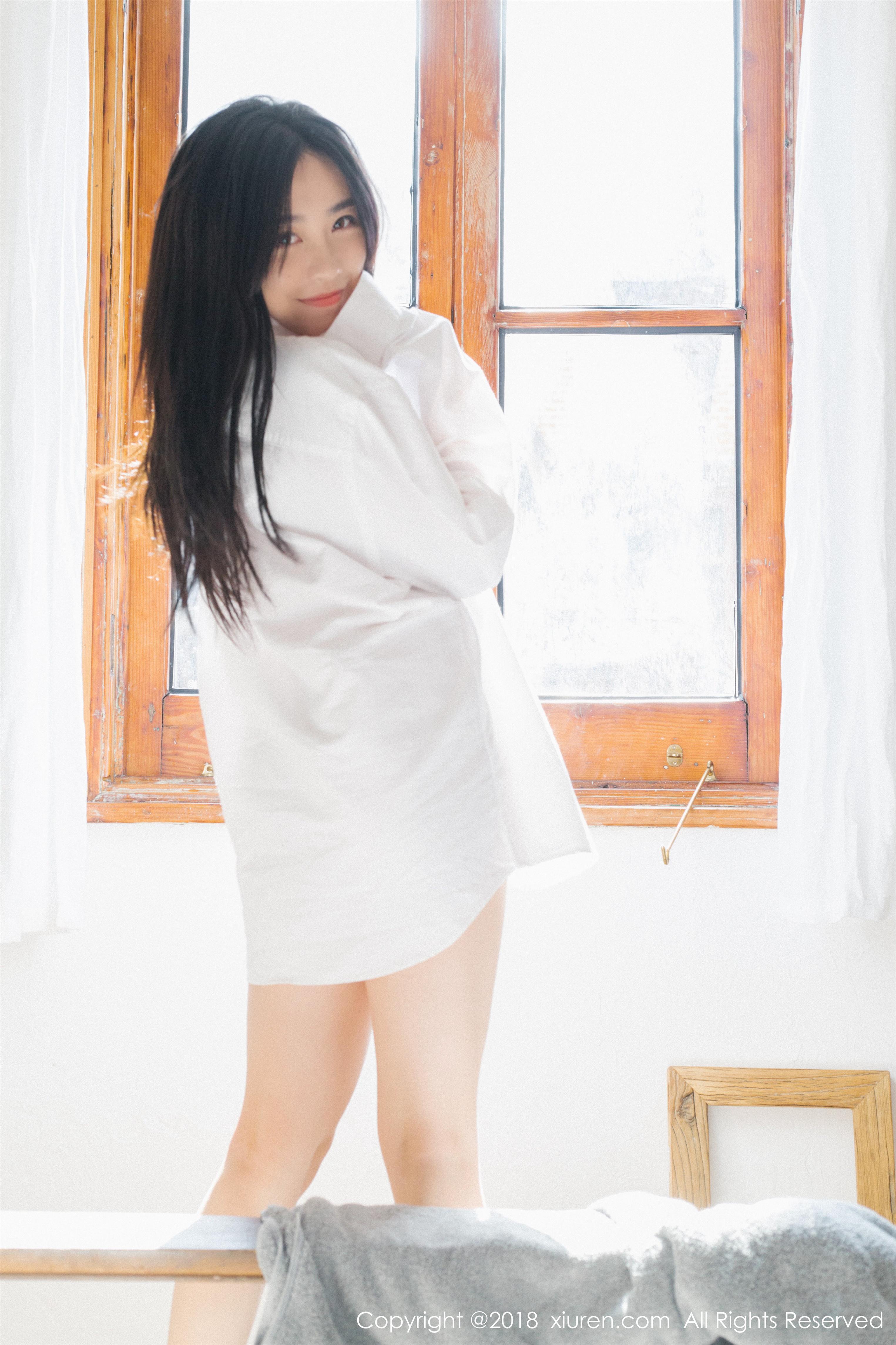 [XIUREN秀人网]XR20180522N01024 许诺Sabrina 白色透视连衣裙与淡蓝色外套睡衣性感私房写真集,