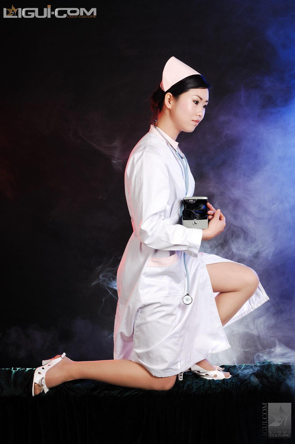 [Ligui丽柜会所]2008-06-30 性感女护士 由美 白色制服加肉色丝袜美腿玉足私房写真集,