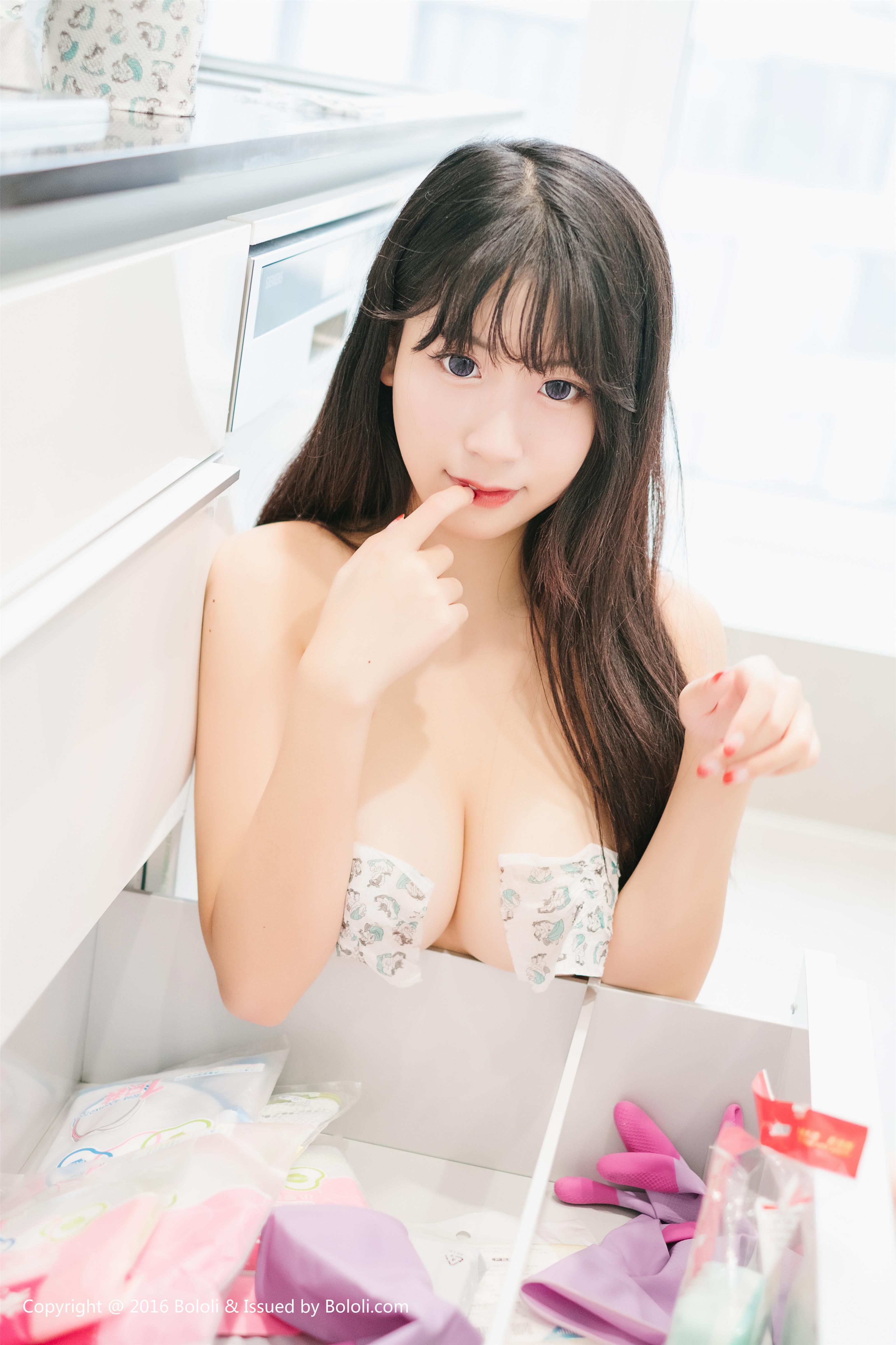 [BoLoli波萝社]BOL109 猫九酱Sakura 透视情趣内衣与半裸性感玉体私房写真集,