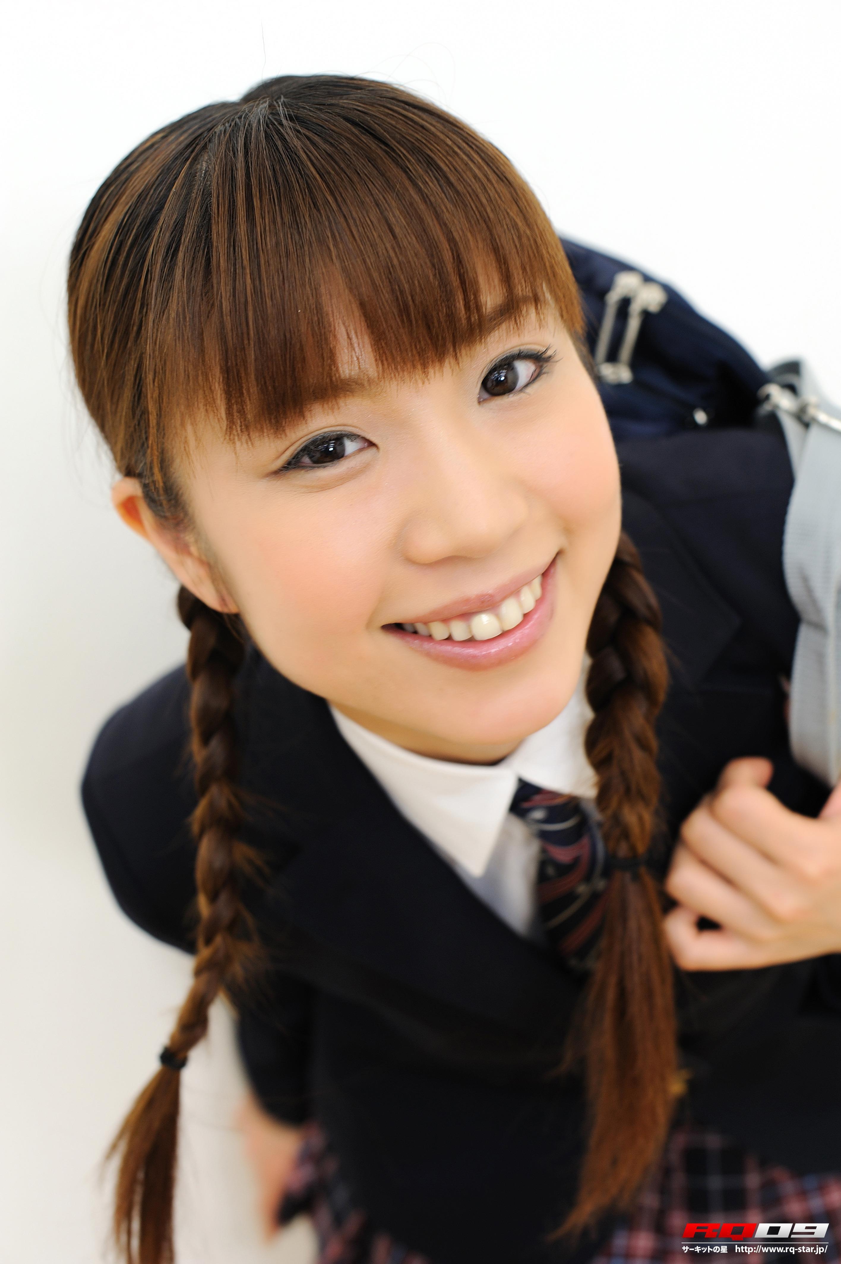 [RQ-STAR写真]NO.00165 桃川祐子（Yuko Momokawa）黑色高中女生制服加格子短裙性感私房写真集,