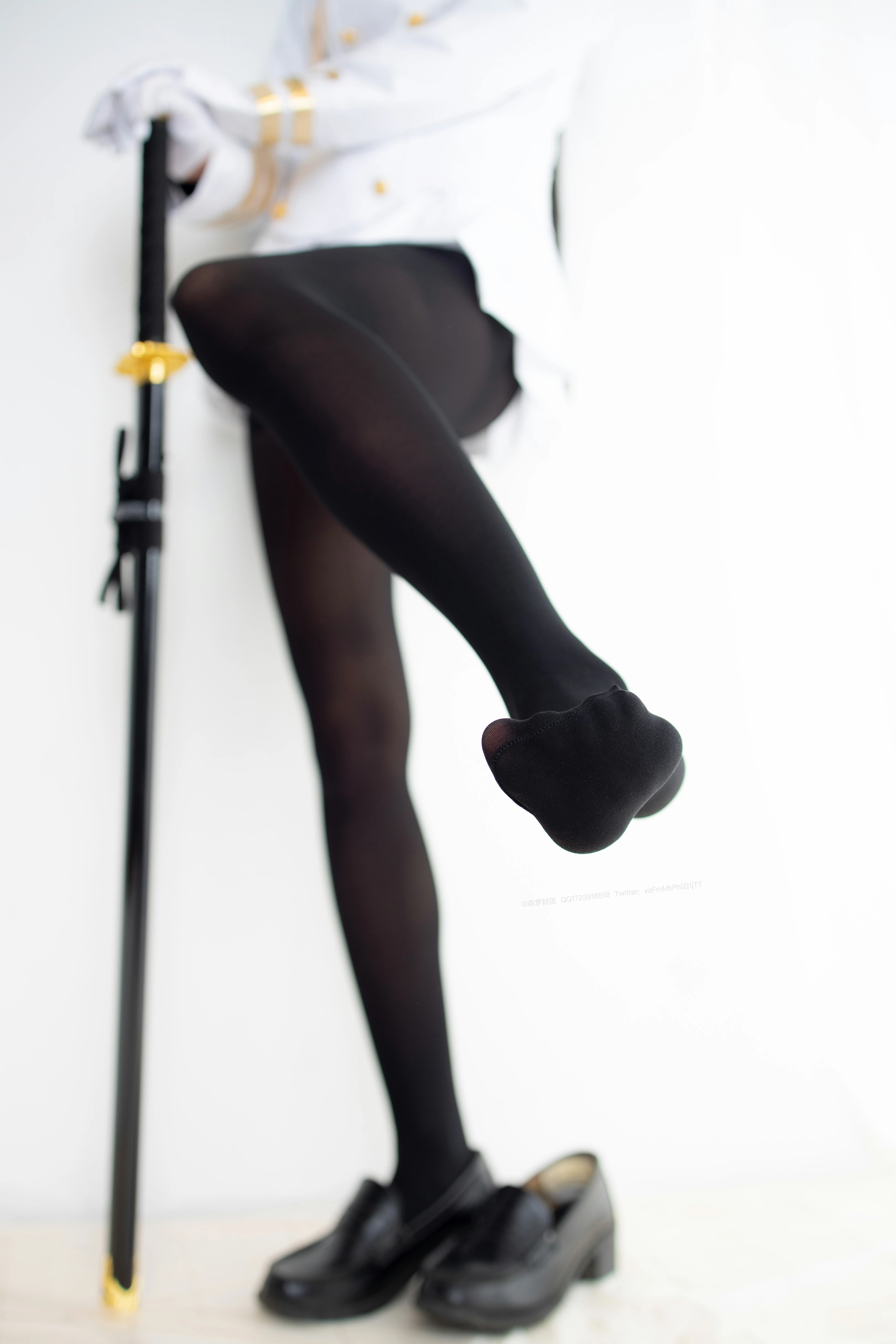 [森萝财团]LOVEPLUS-0004 清纯可爱小萝莉 白色情趣制服加黑色丝袜美腿性感私房写真集,