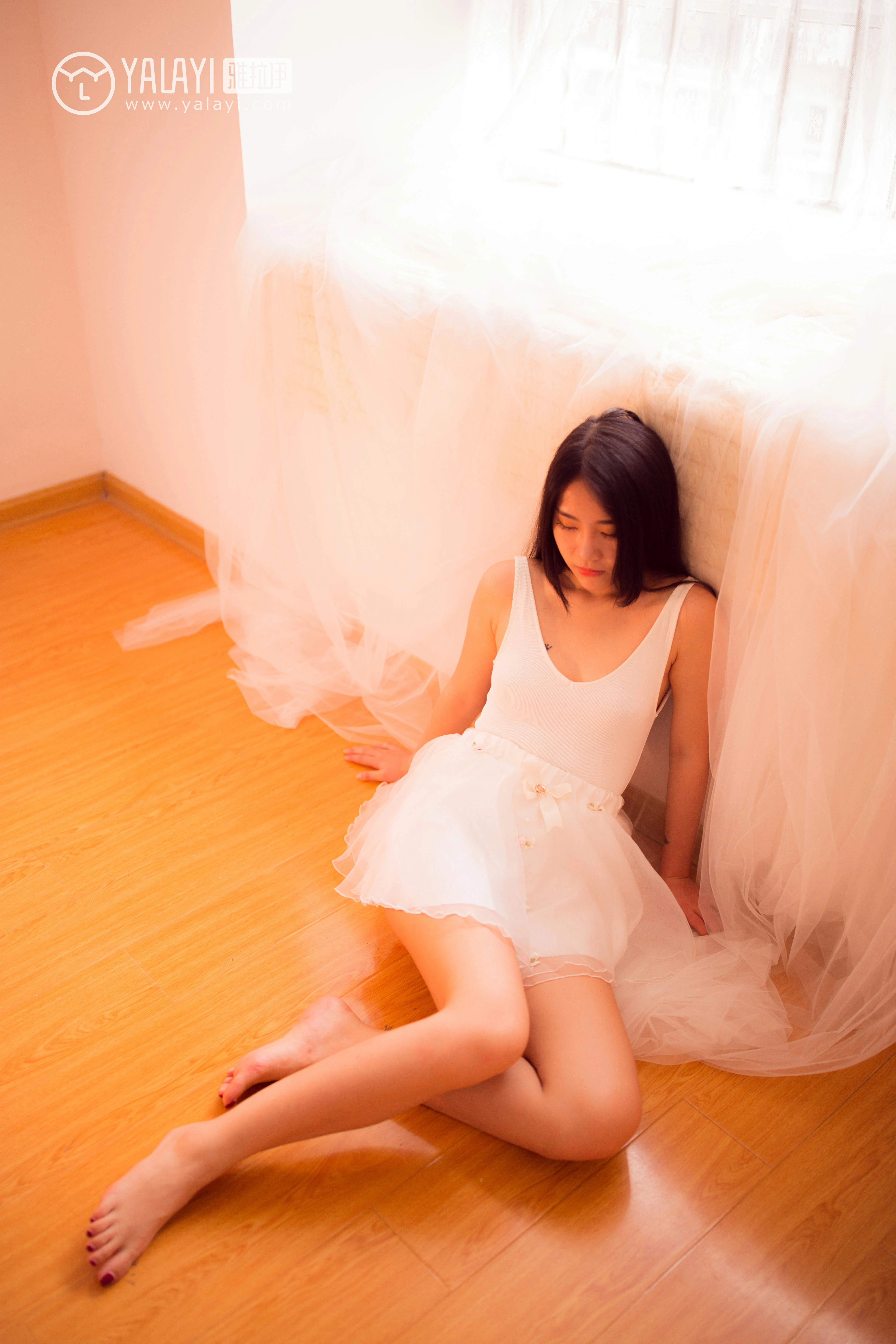 [YALAYI雅拉伊]NO.089 同一个童话 刘小美 白色吊带芭蕾舞裙性感私房写真集,