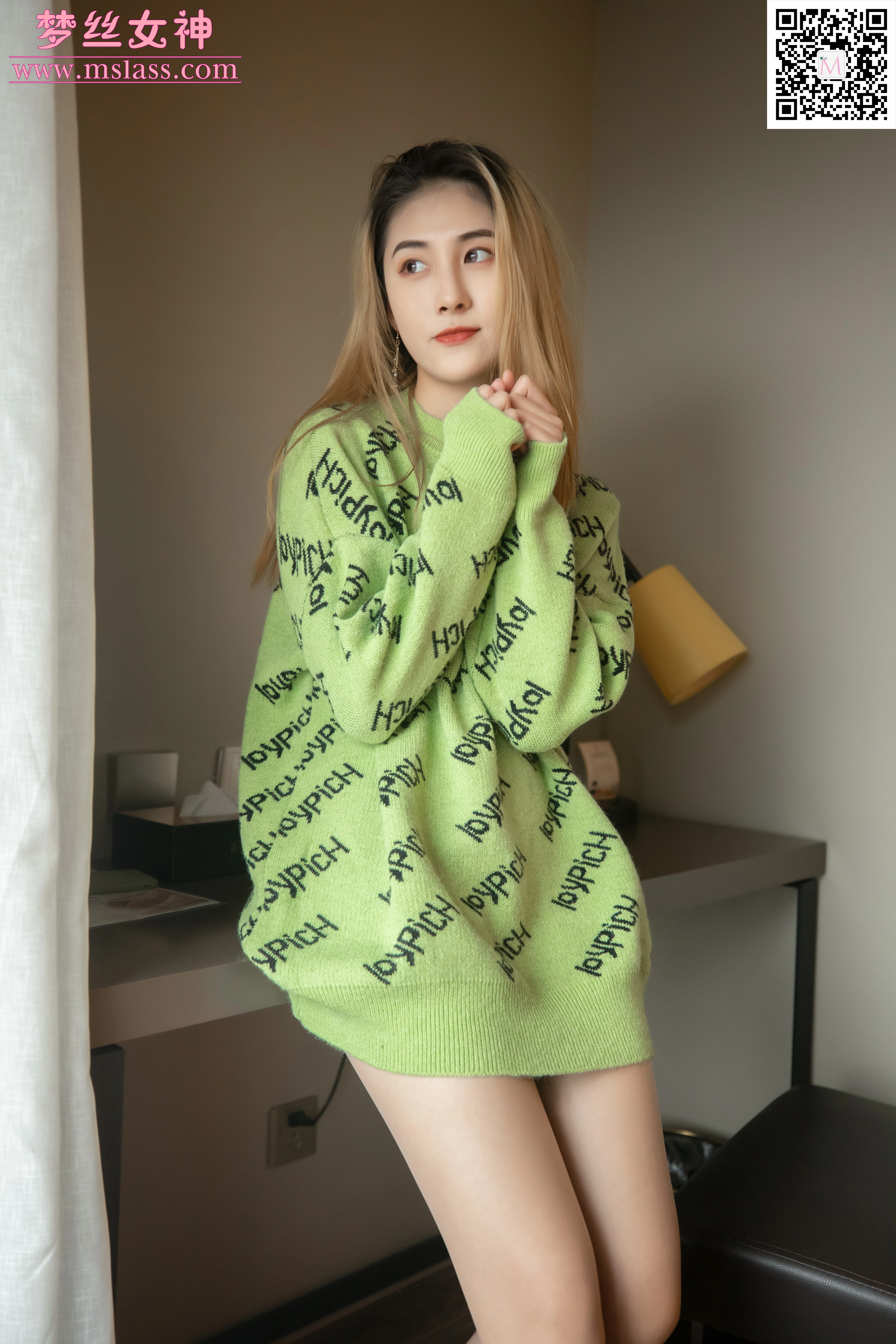 [MSLASS梦丝女神]NO.071 喜欢绿绿的衣服 小允儿 连身毛衣加肉色丝袜美腿性感私房写真集,