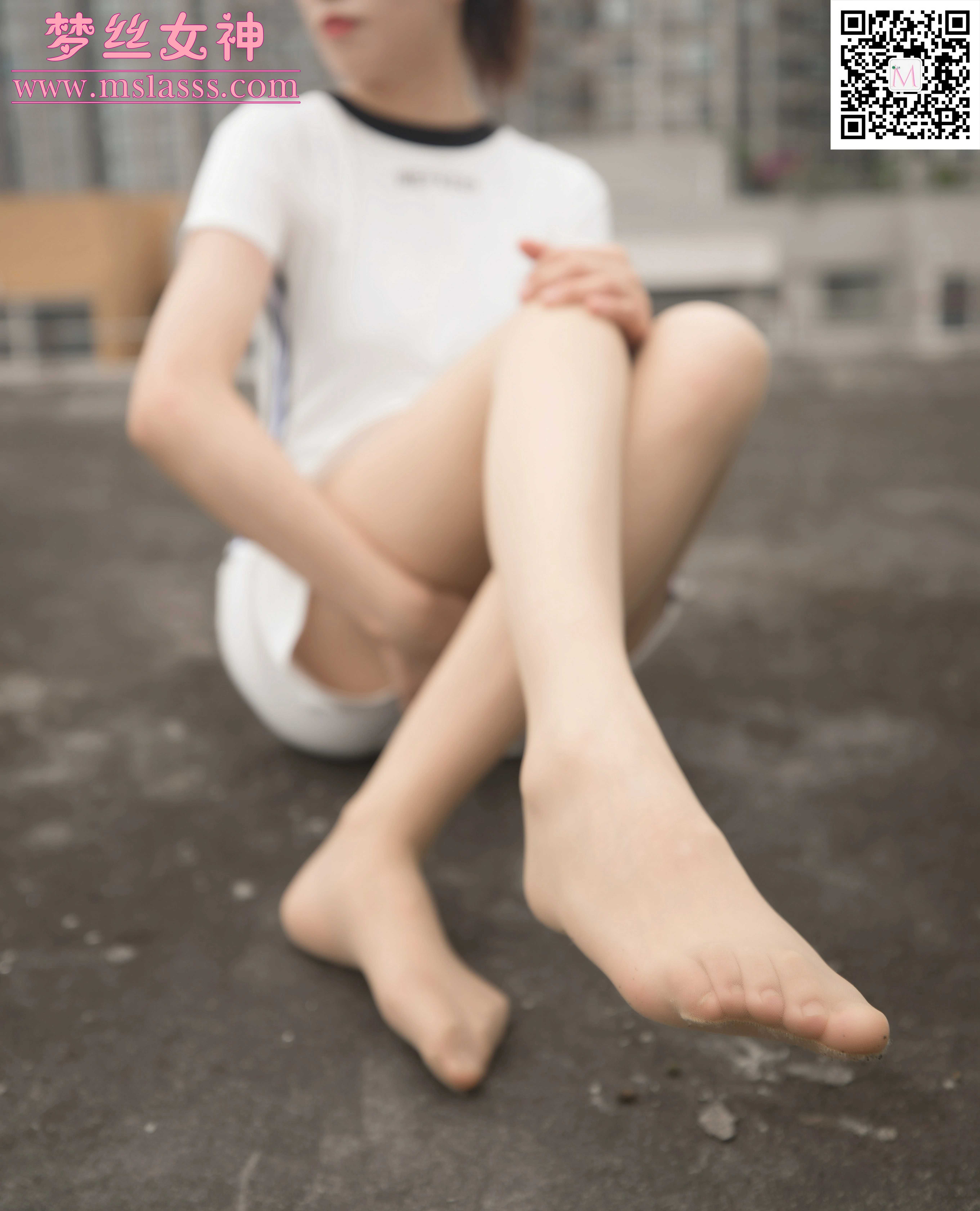 [MSLASS梦丝女神]NO.079 连体裙 素岚 白色连身短袖与紧身透视连体衣加肉色丝袜美腿性感私房写真集,