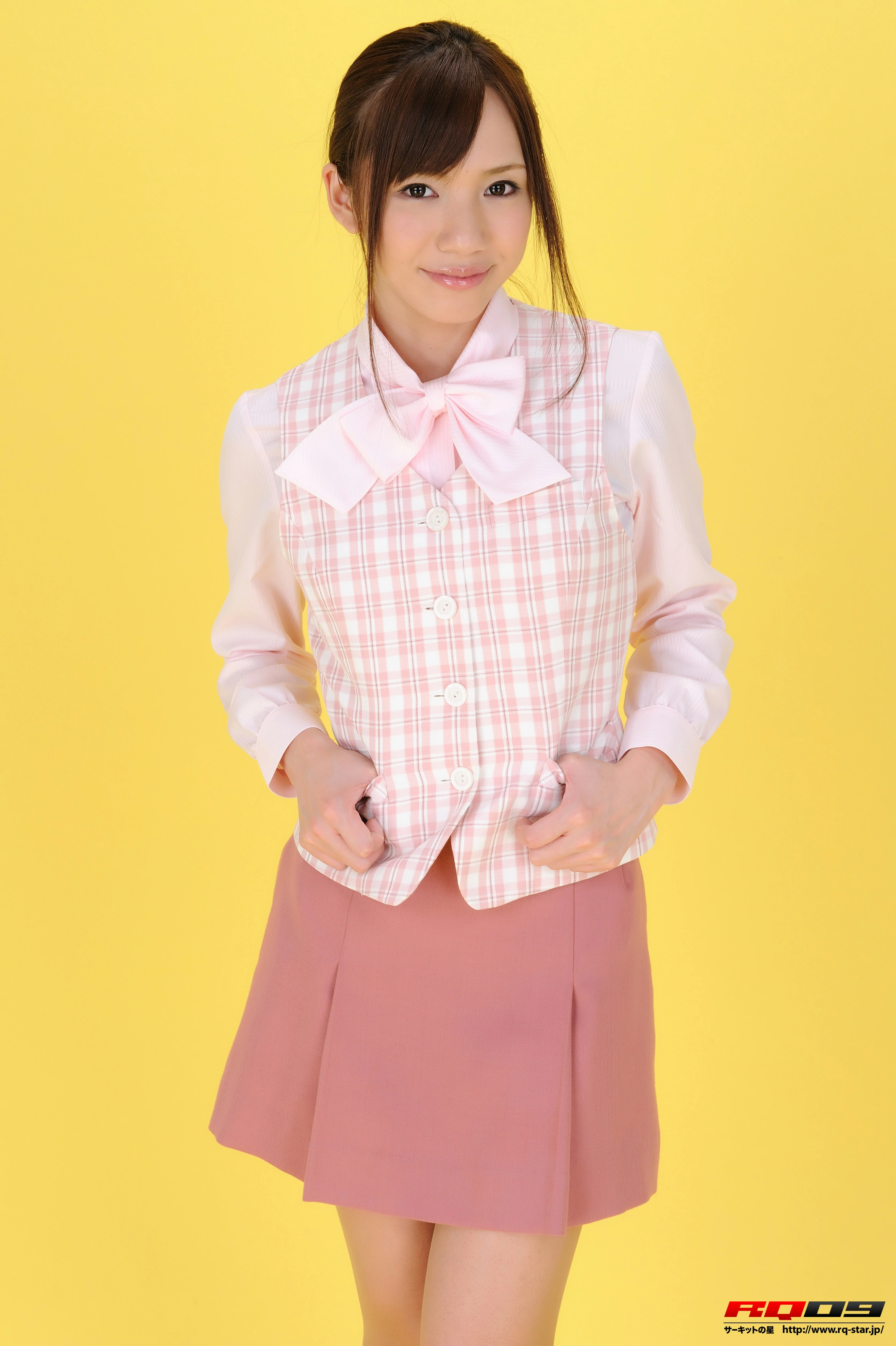 [RQ-STAR写真]NO.00220 性感女秘书 中田あさみ（Asami Nakata）粉色衬衫与短裙加肉色丝袜美腿私房写真集,