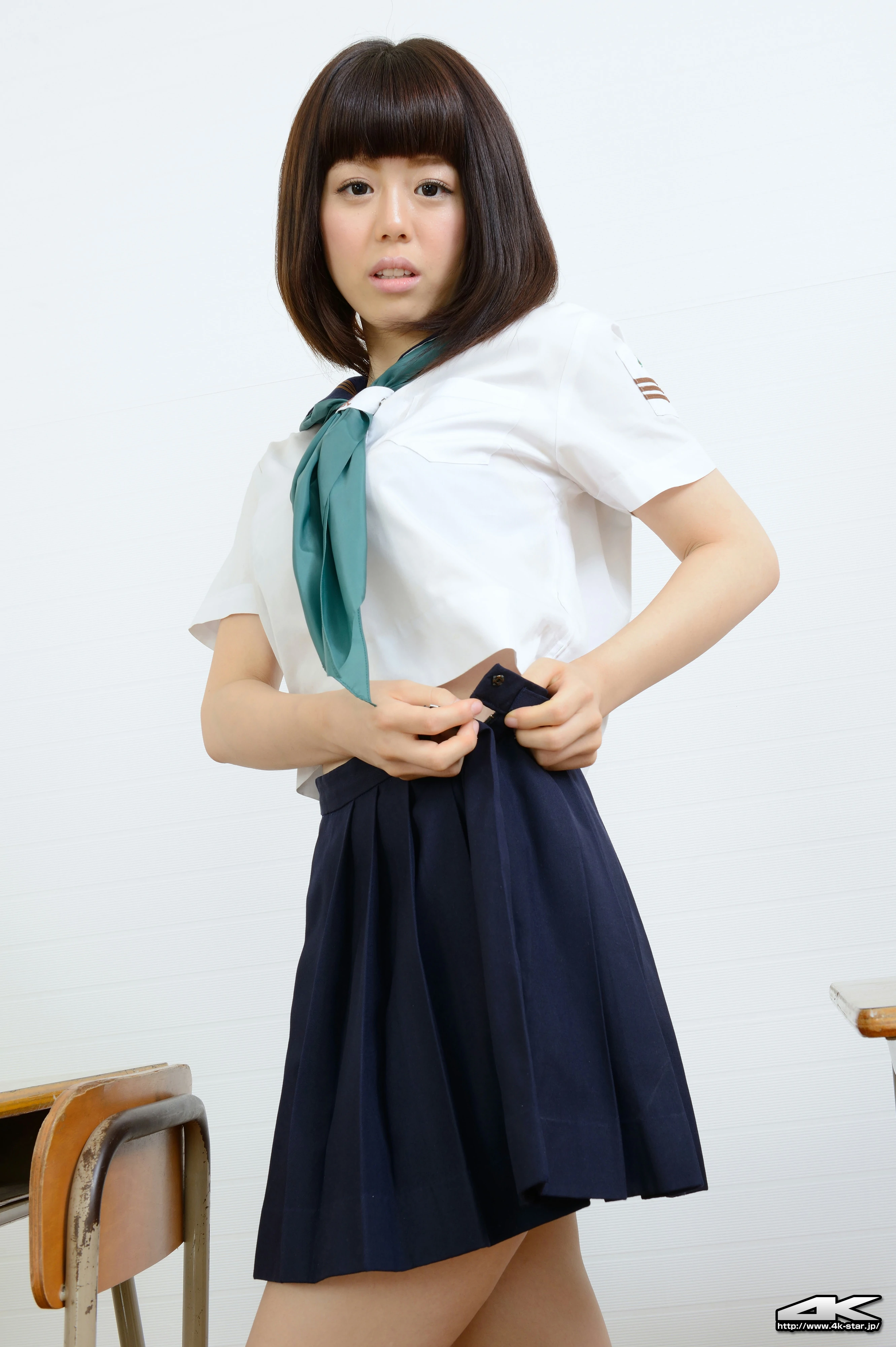 [4K-STAR套图]No.00238 日本高中女生 東希(东希，Nozomi Azuma) 蓝色短裙加性感蕾丝内衣私房写真集,
