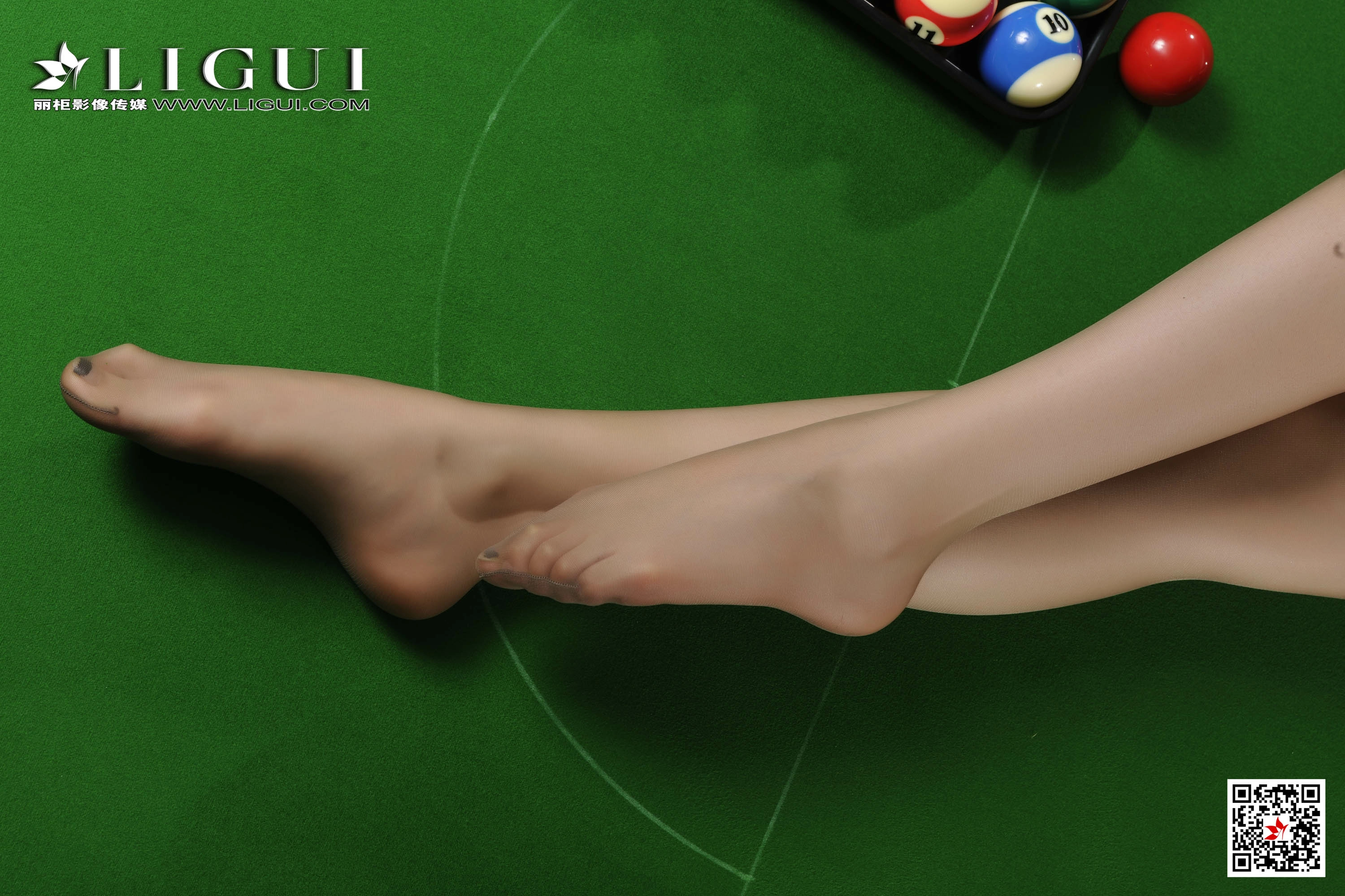 [Ligui丽柜会所]2020-04-23 桌球女郎 马鸣 紧身连身制服裙加肉色丝袜美腿性感私房写真集,