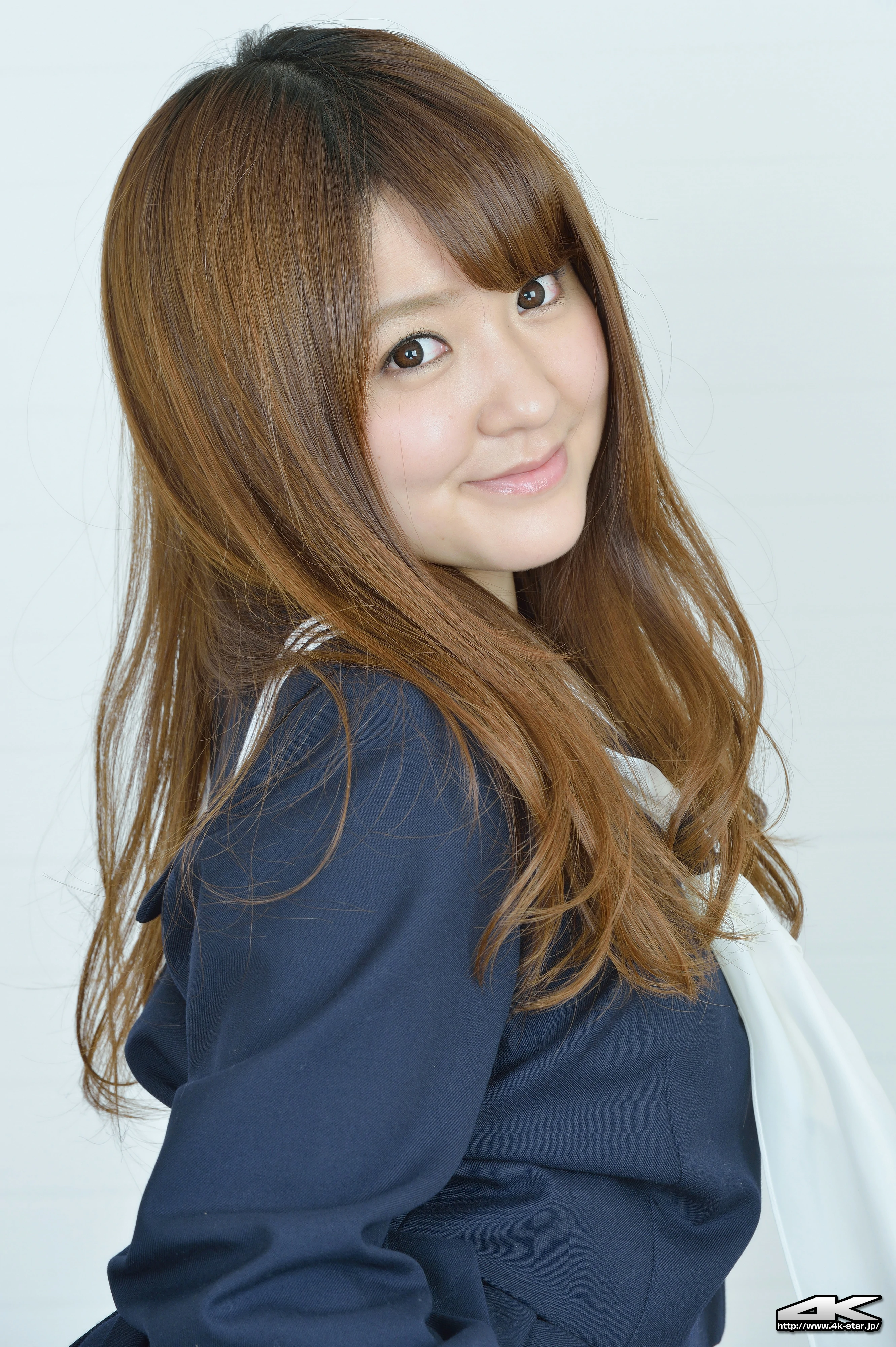 [4K-STAR套图]No.00251 日本高中女生 白沢マリナ Shira Marinano 蓝色制服加短裙性感私房写真集,
