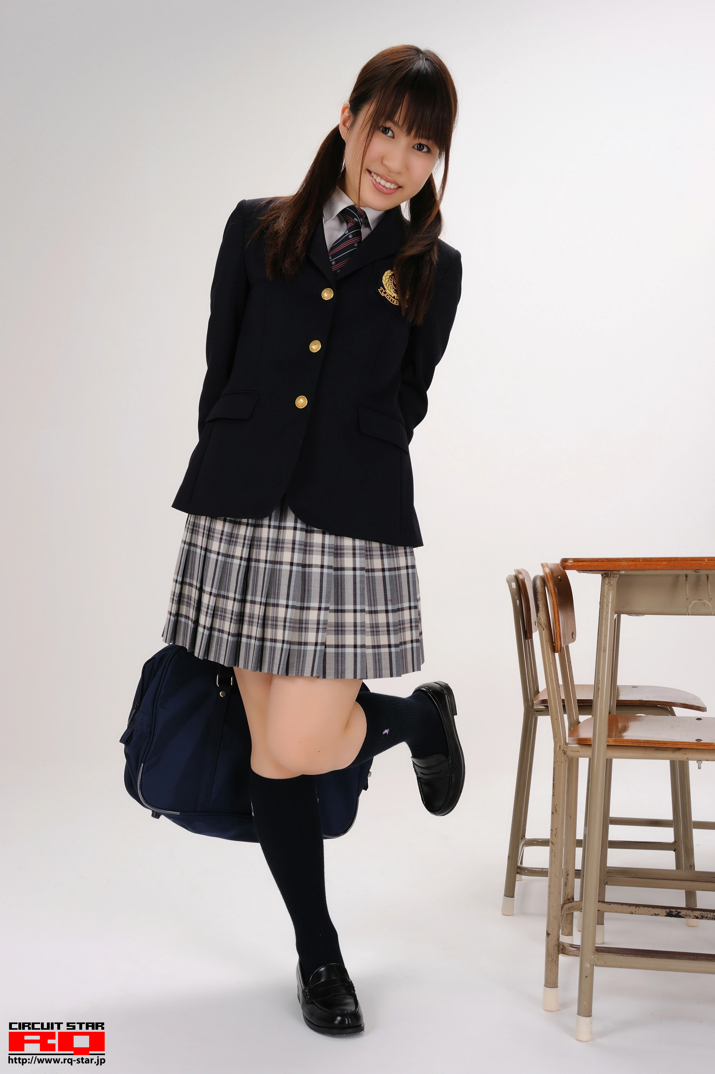 [RQ-STAR写真]NO.00302 佐仓惠美（佐倉恵美，Emi Sakura）日本高中女生制服加格子短裙性感私房写真集,