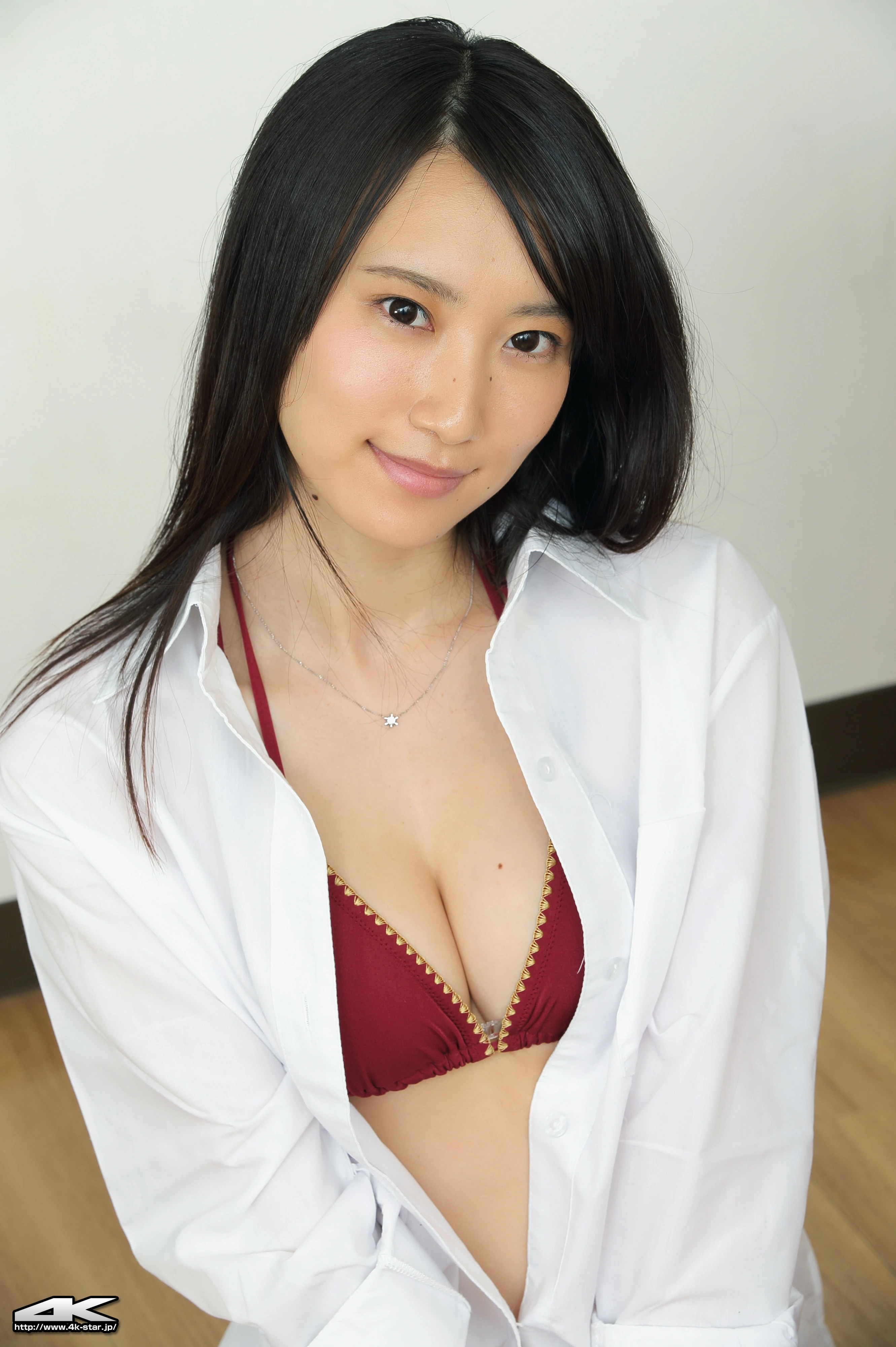 [4K-STAR套图]No.00307 性感女老师 桜野みお Mio Sakurano 白色衬衫加黑色短裙私房写真集,