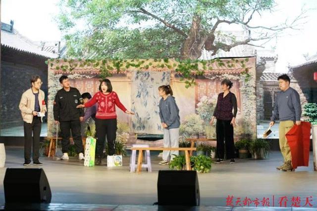 第七届武汉地区高校大学生戏剧节开幕