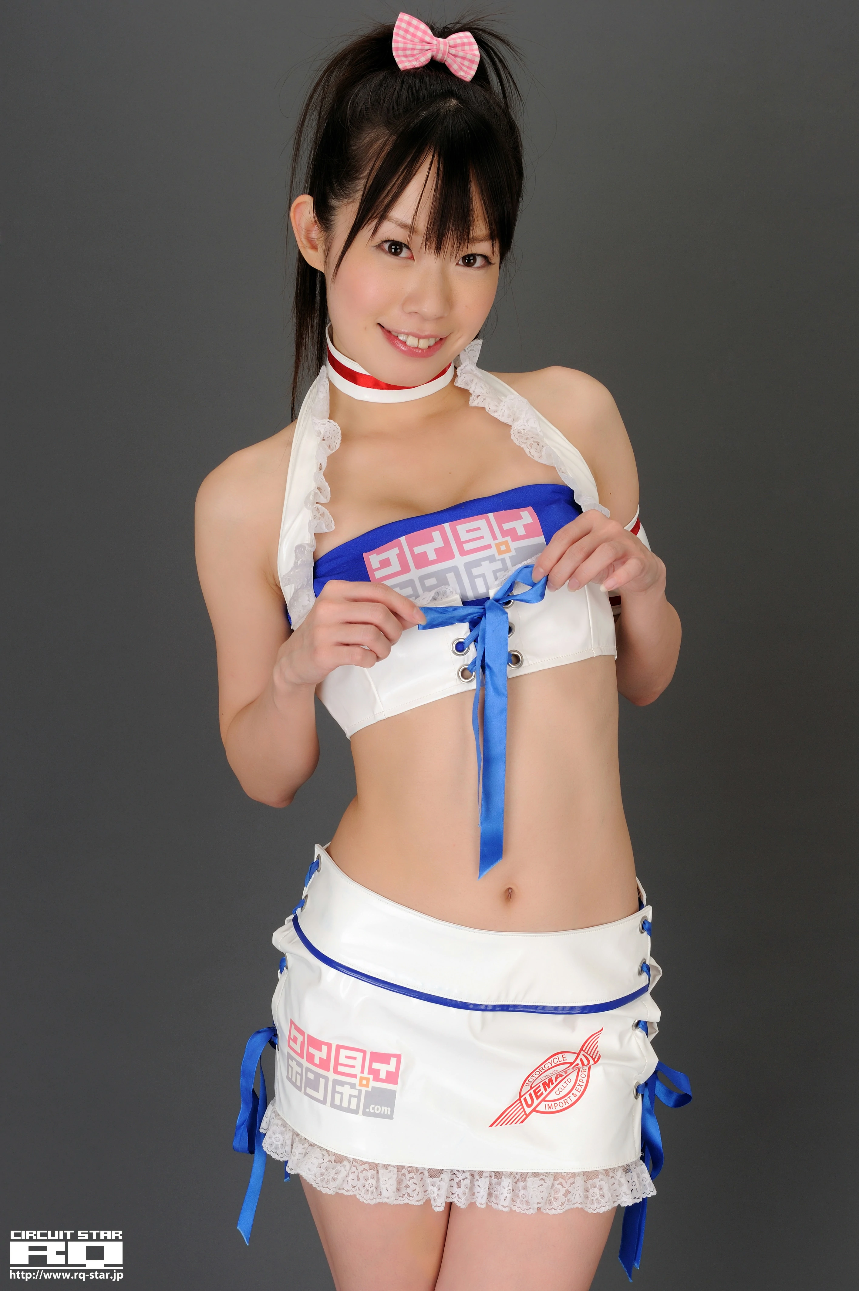 [RQ-STAR写真]NO.00385 小泉みゆき（小泉美雪，Miyuki Koizumi）白色赛车女郎制服与短裙性感私房写真集,