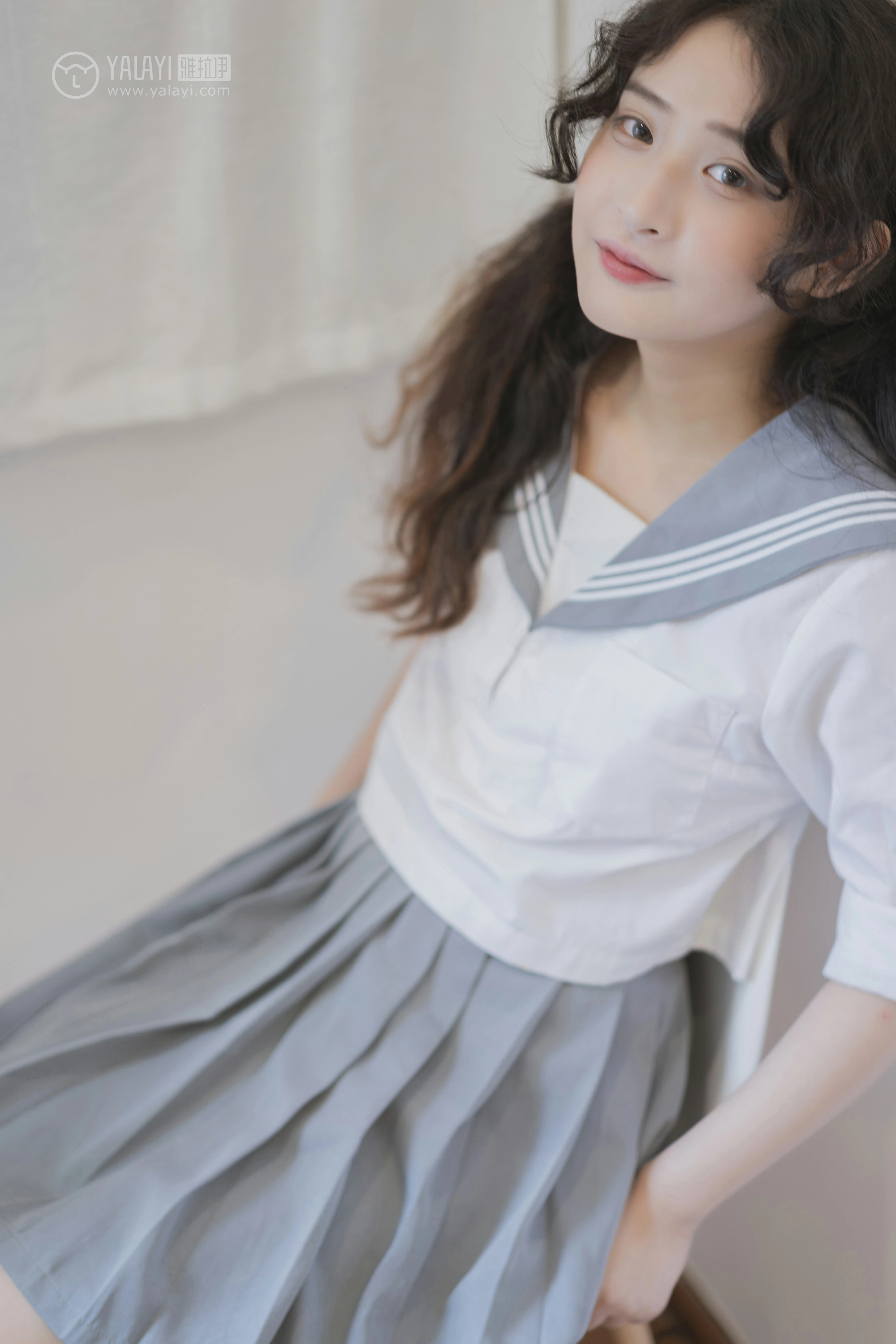 [YALAYI雅拉伊]No.349 清纯学生妹 西子 高中女生制服与短裙性感私房写真集,