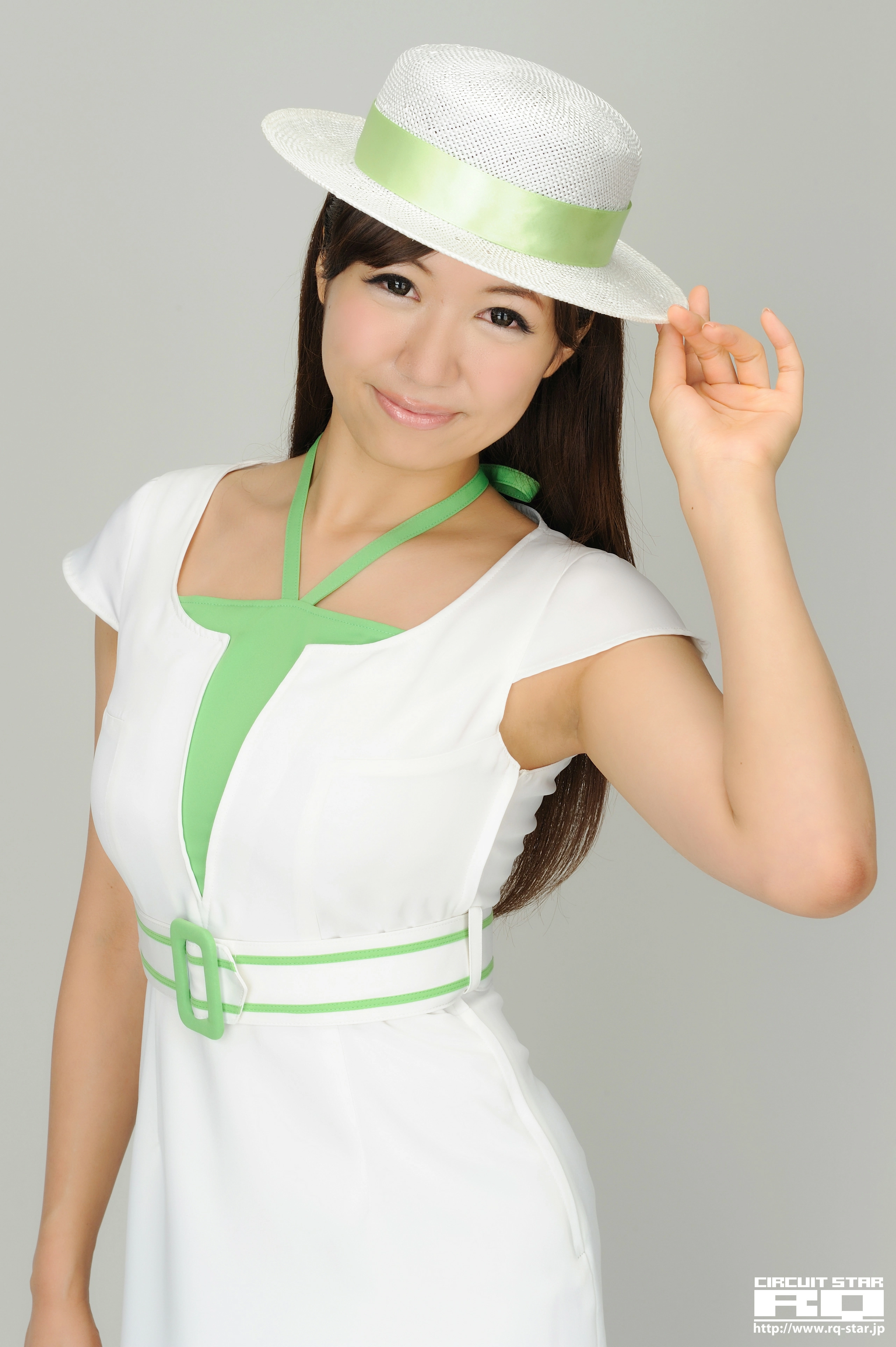 [RQ-STAR写真]NO.00391 穂川果音（ほのかわかのん，Kanon Hokawa）白色连身长裙清纯可爱私房写真集,