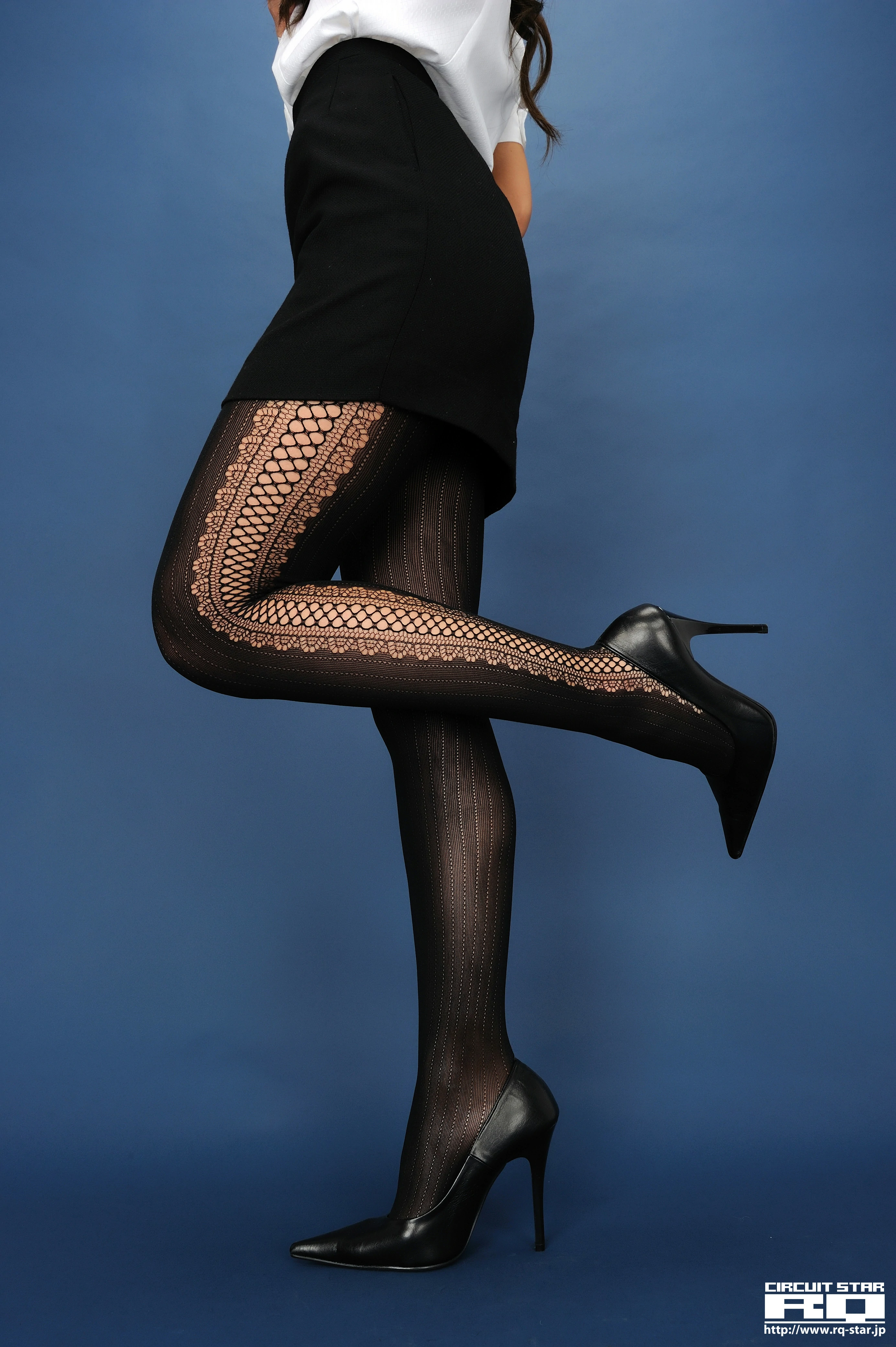 [RQ-STAR写真]NO.00443 性感女秘书 三樹レイカ（みきれいか，Reika Miki）黑色短裙加黑色丝袜美腿私房写真集,