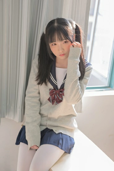 [森萝财团]SSR-004 双马尾教室JK白丝 清纯小萝莉 日本高中女生制服加白色丝袜美