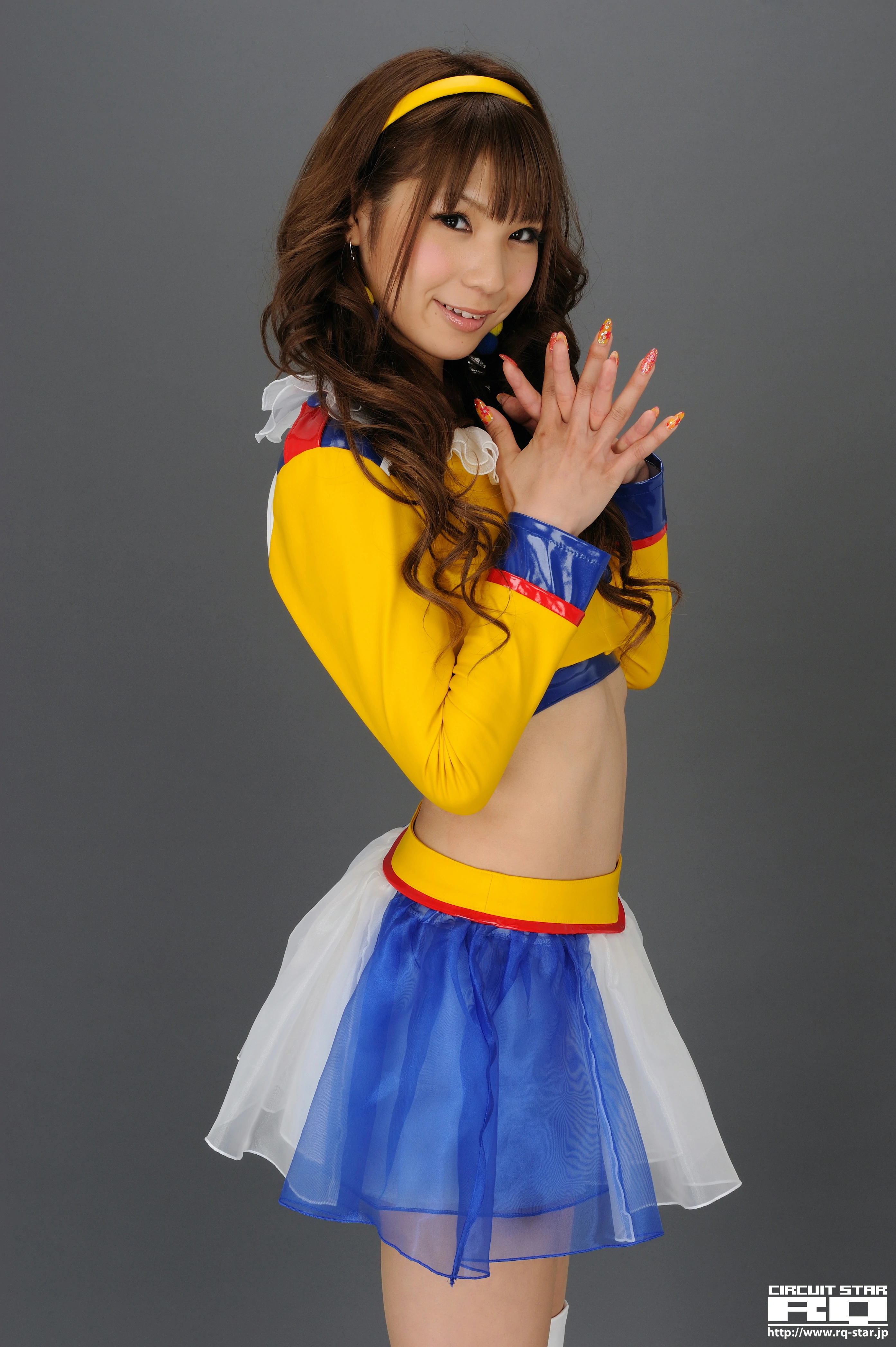 [RQ-STAR写真]NO.00512 彩世めい(彩世芽衣，Mei Ayase)黄色赛车女郎制服性感私房写真集,