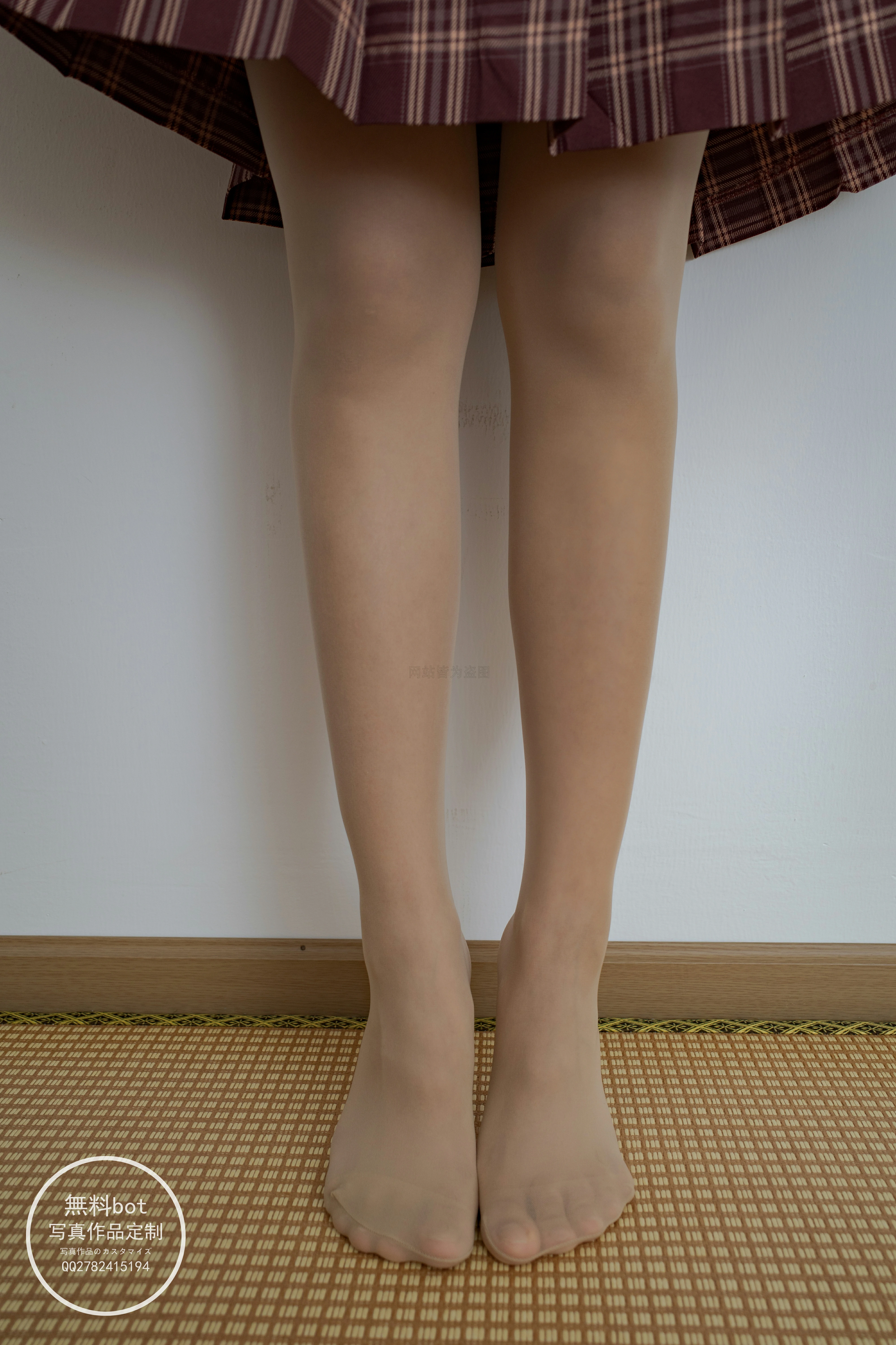 [森萝财团]有料 NO.003 清纯小萝莉 粉色日本高中女生制服加肉丝美腿性感私房写真集,