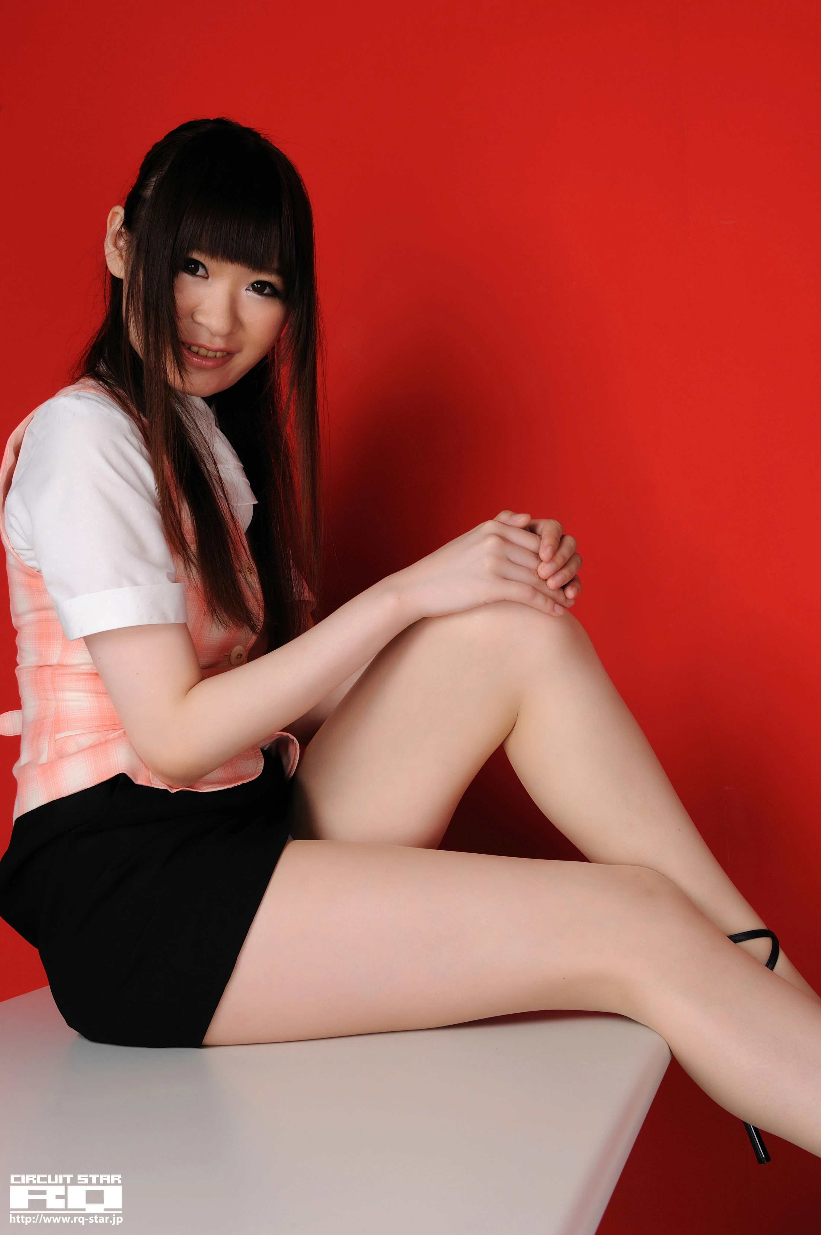 [RQ-STAR写真]NO.00566 性感女秘书 友木えり Eri Tomoki OL制服与黑色短裙加肉丝美腿私房写真集,