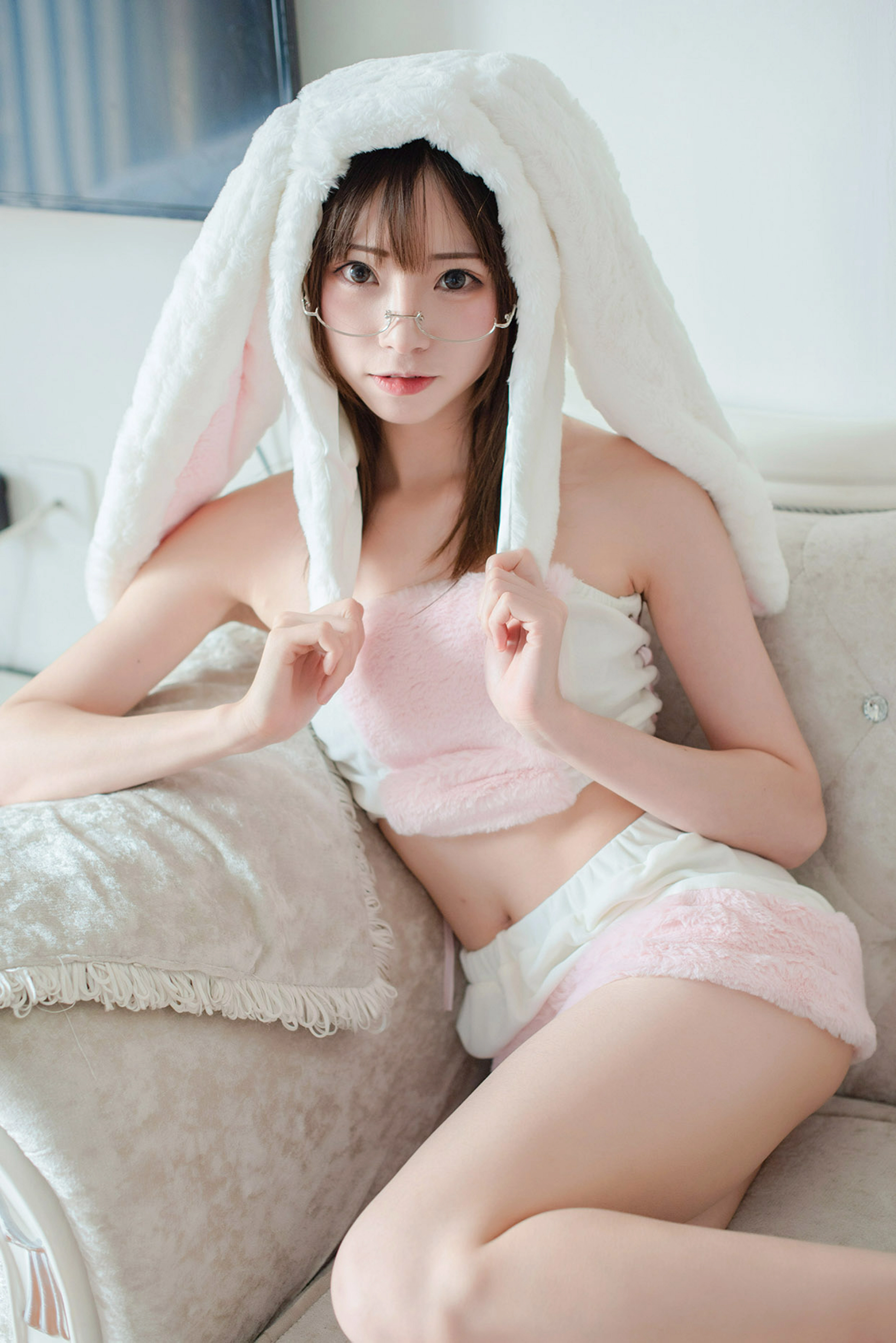 [风之领域]NO.182 清纯萝莉 可爱兔子装 粉色内衣加短裙性感私房写真集,