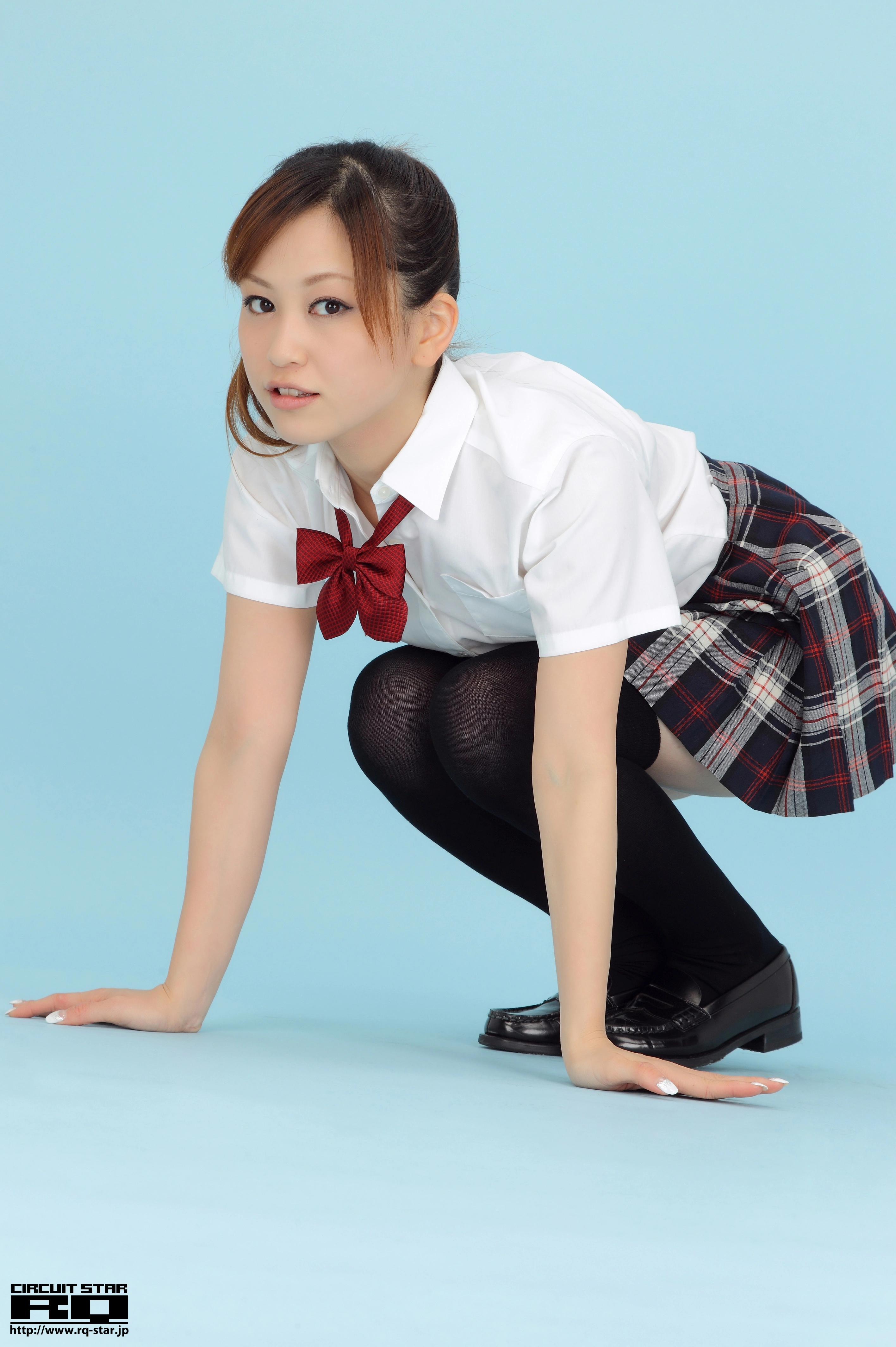 [RQ-STAR写真]NO.00602 青葉ちえり Chieri Aoba 日本高中女生制服与短裙加黑丝美腿性感私房写真集,
