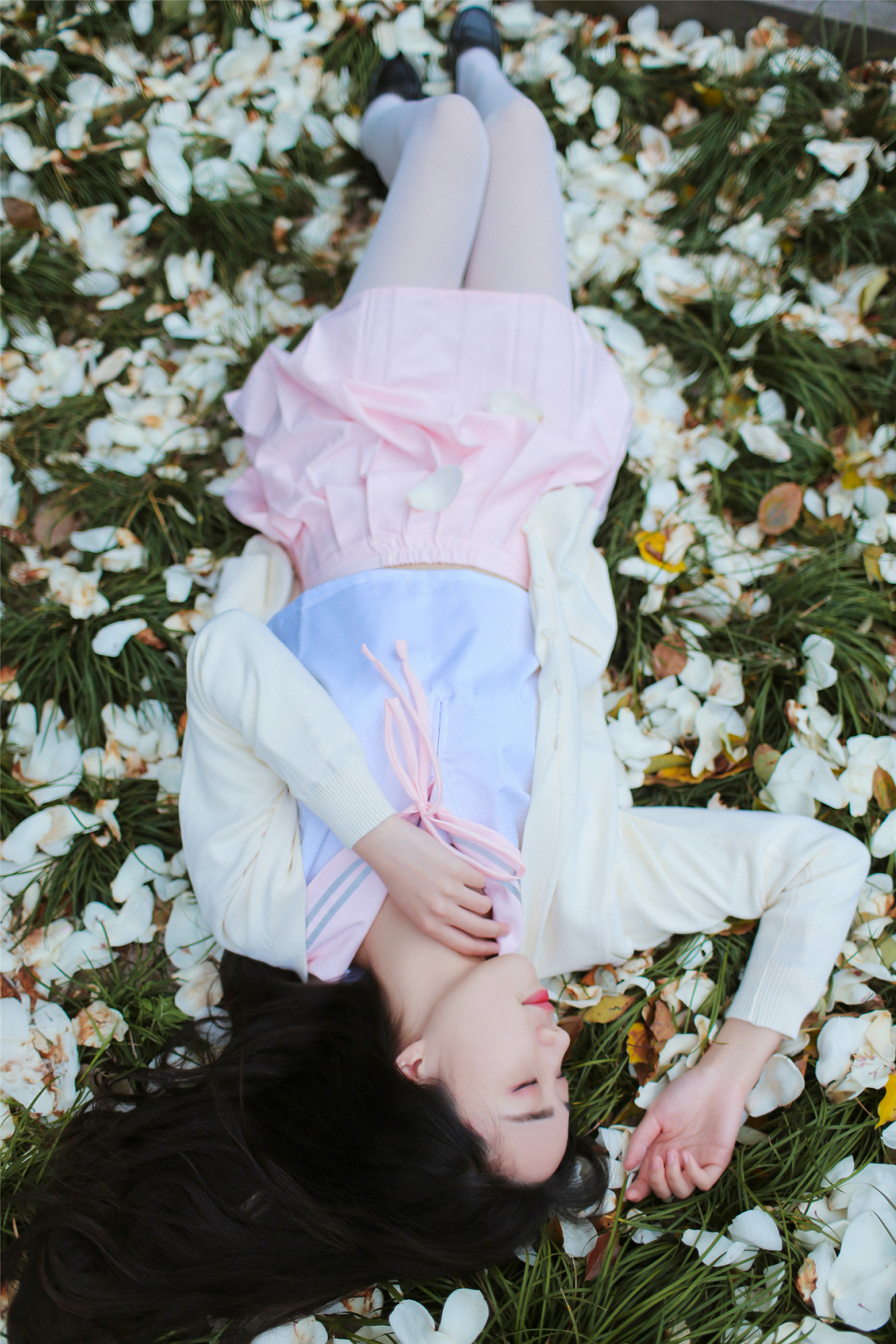 [风之领域]NO.191 游乐园内的清纯少女 粉色短裙加白色丝袜美腿性感私房写真集,