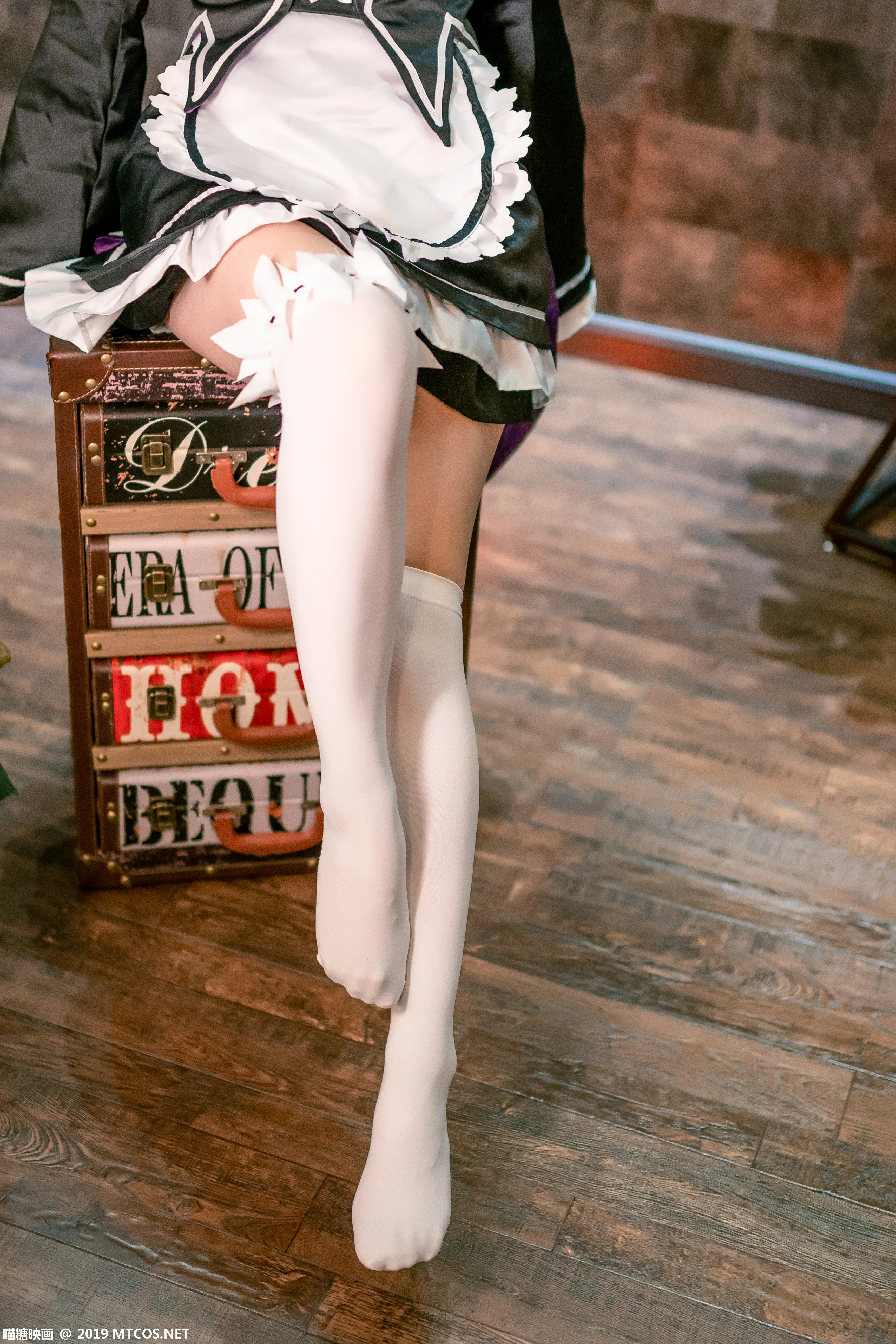 [喵糖映画]SPL.005 雷姆女仆 黑白情趣制服裙加白色丝袜美腿性感私房写真集,
