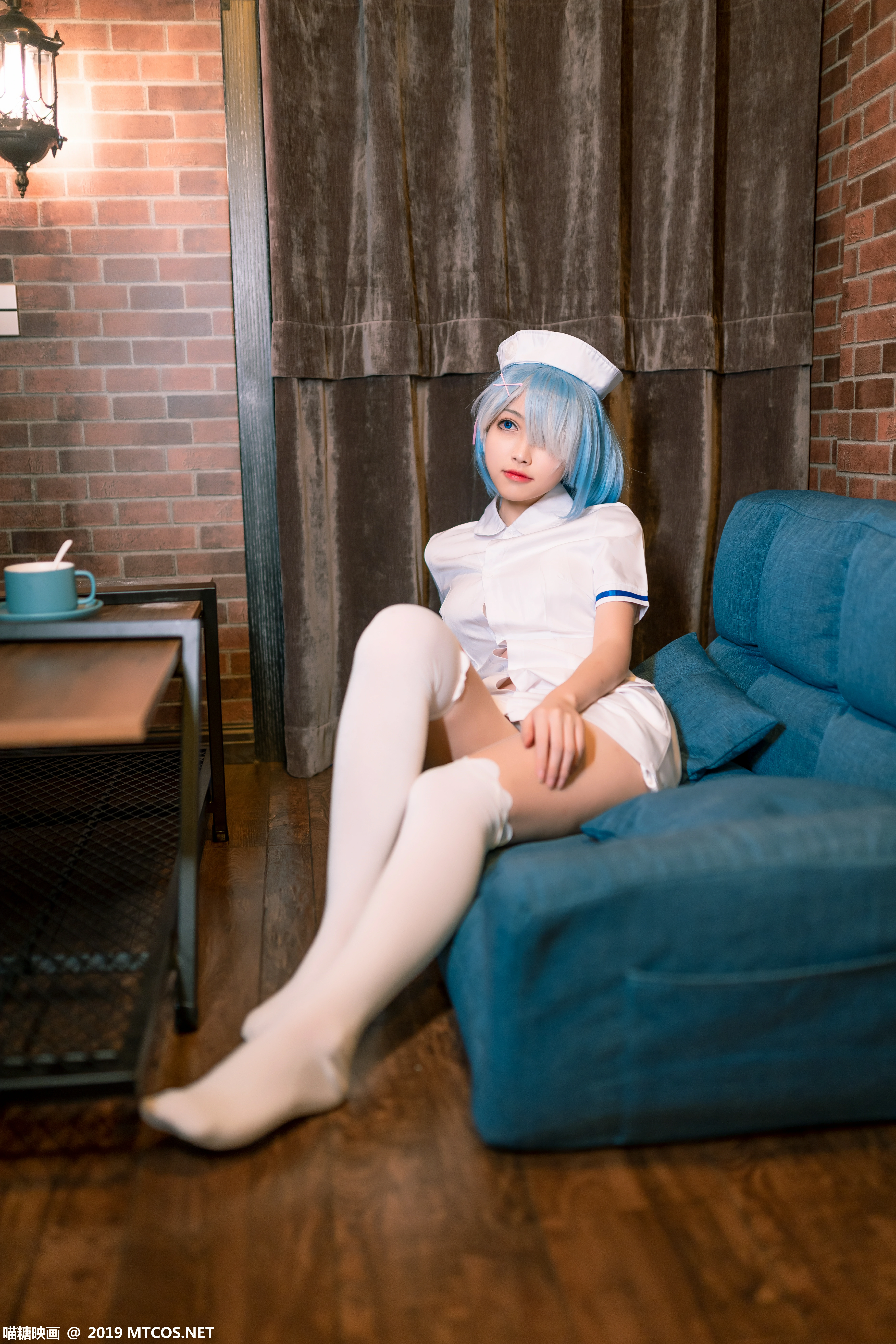 [喵糖映画]SPL.006 雷姆护士 白色情趣制服连衣裙加白色丝袜美腿性感私房写真集,