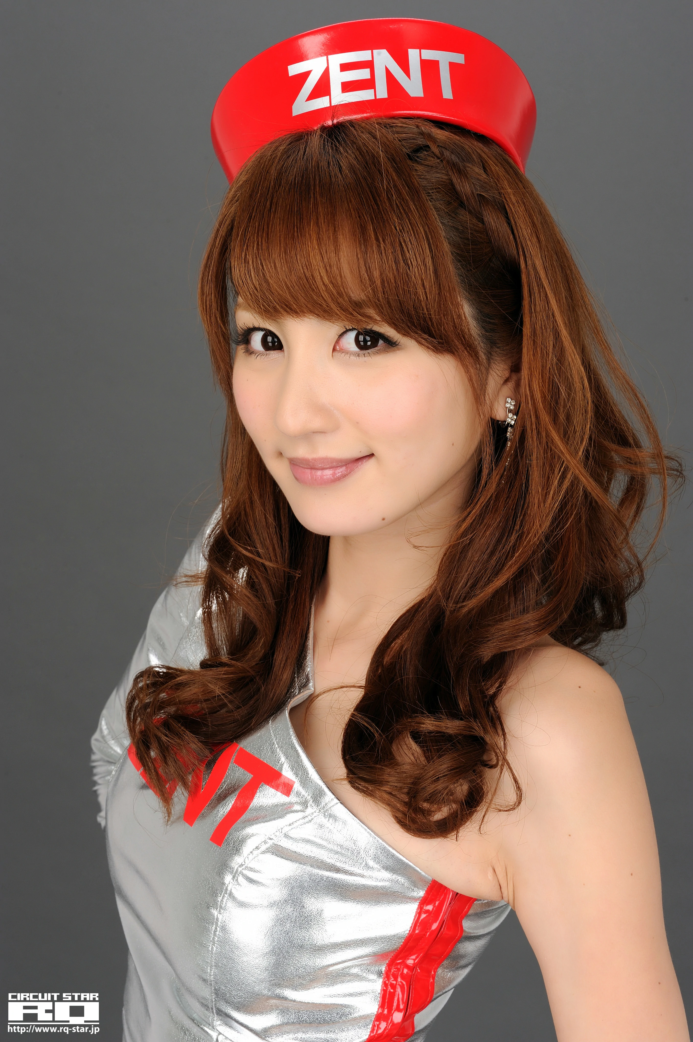 [RQ-STAR写真]NO.00632 前田真麻（まえだまあさ，Maasa Maeda）银色赛车女郎制服性感私房写真集,
