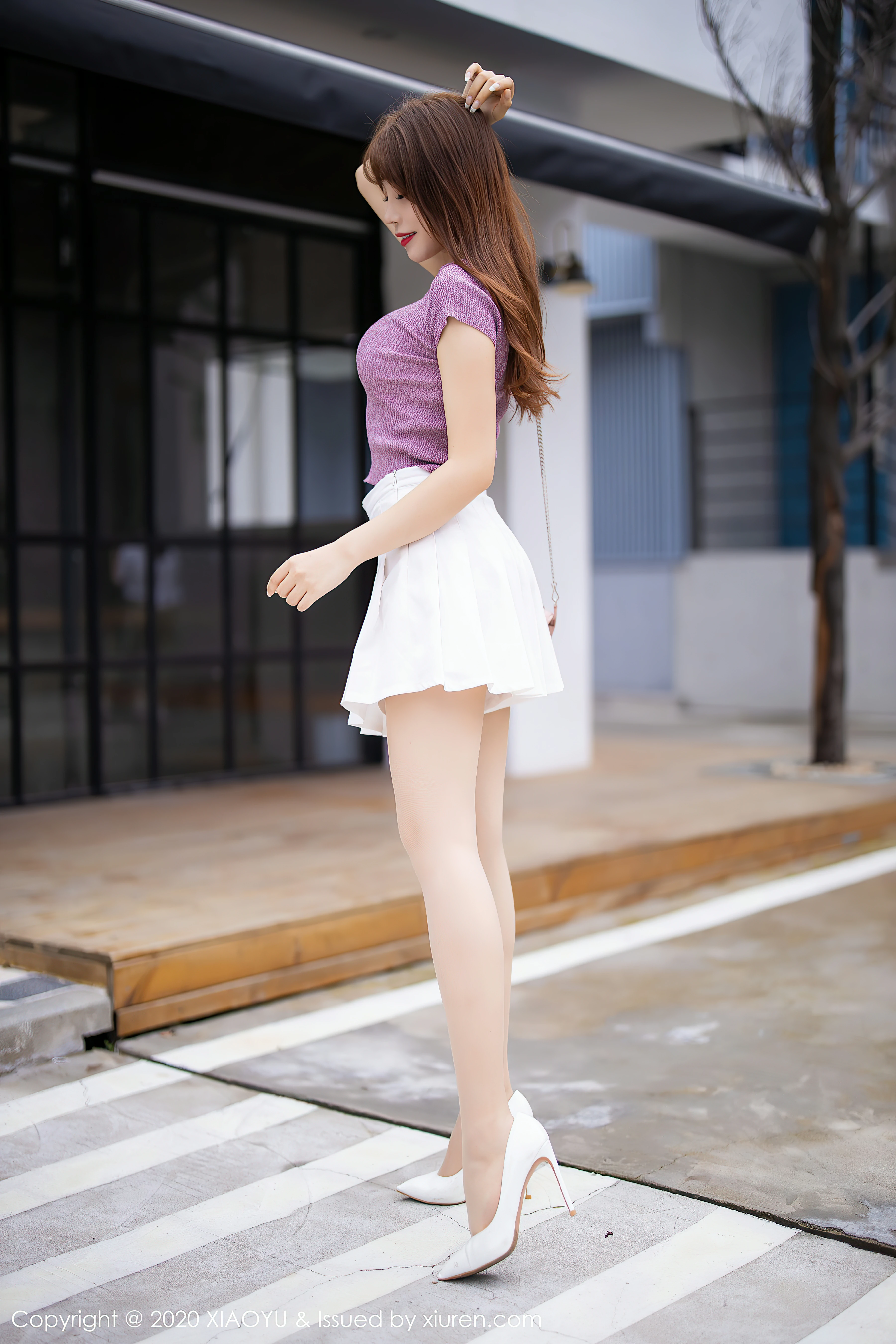 [XIAOYU语画界]YU20200810VOL0344 芝芝Booty 白色短裙与粉色内衣加紧身长裤性感私房写真集,
