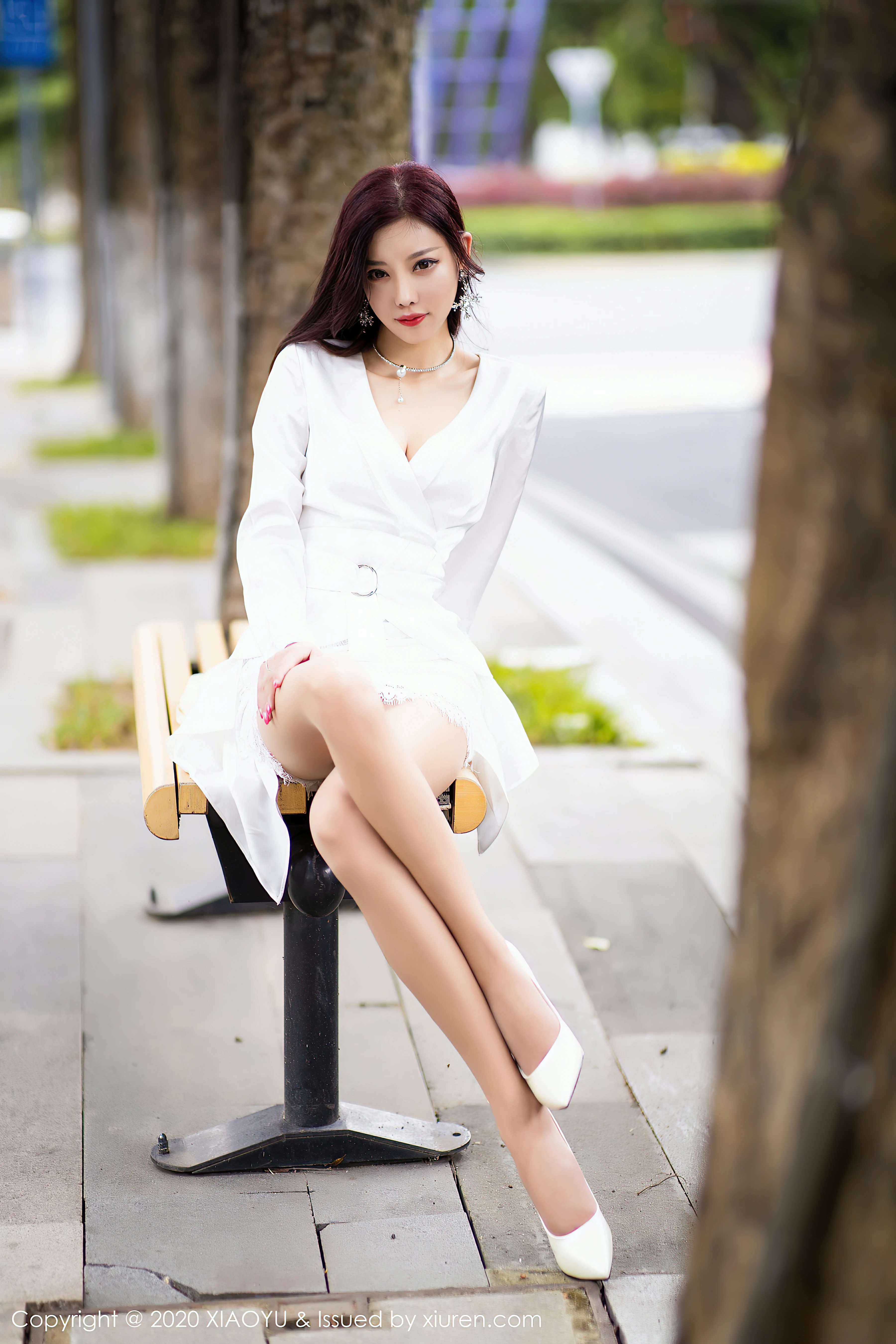 [XIAOYU语画界]YU20200821VOL0353 香车美女 杨晨晨sugar 白色蕾丝短裙加白色内衣性感私房写真集,