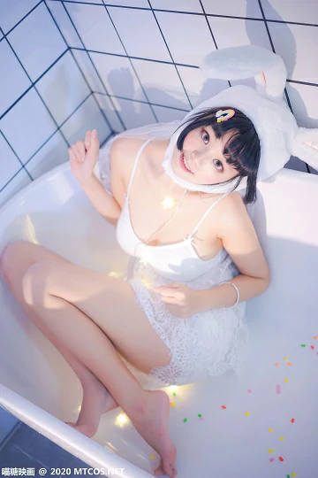 [喵糖映画]VOL.255 浴缸里的兔女郎 白色透视情趣内衣性感私房写真集