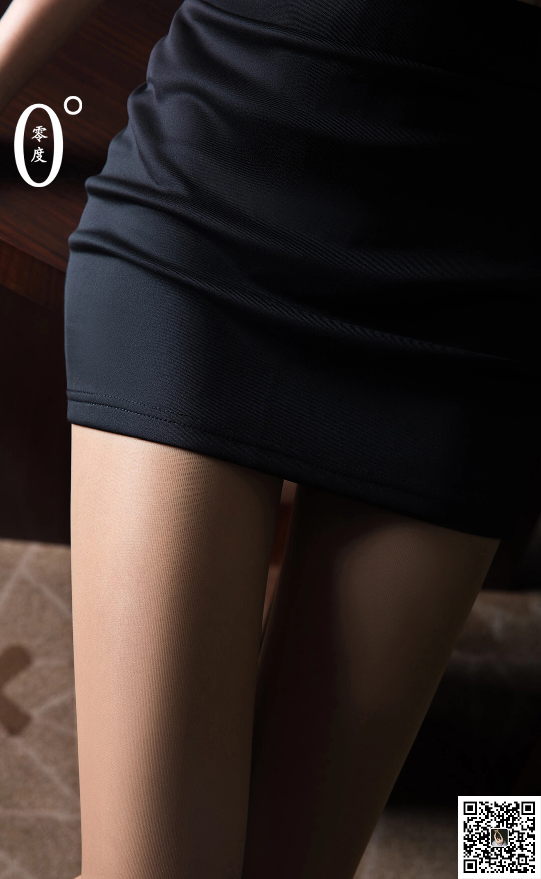 [LD零度摄影]NO.001 模特兔子 黑色短裙加肉丝美腿性感私房写真集,