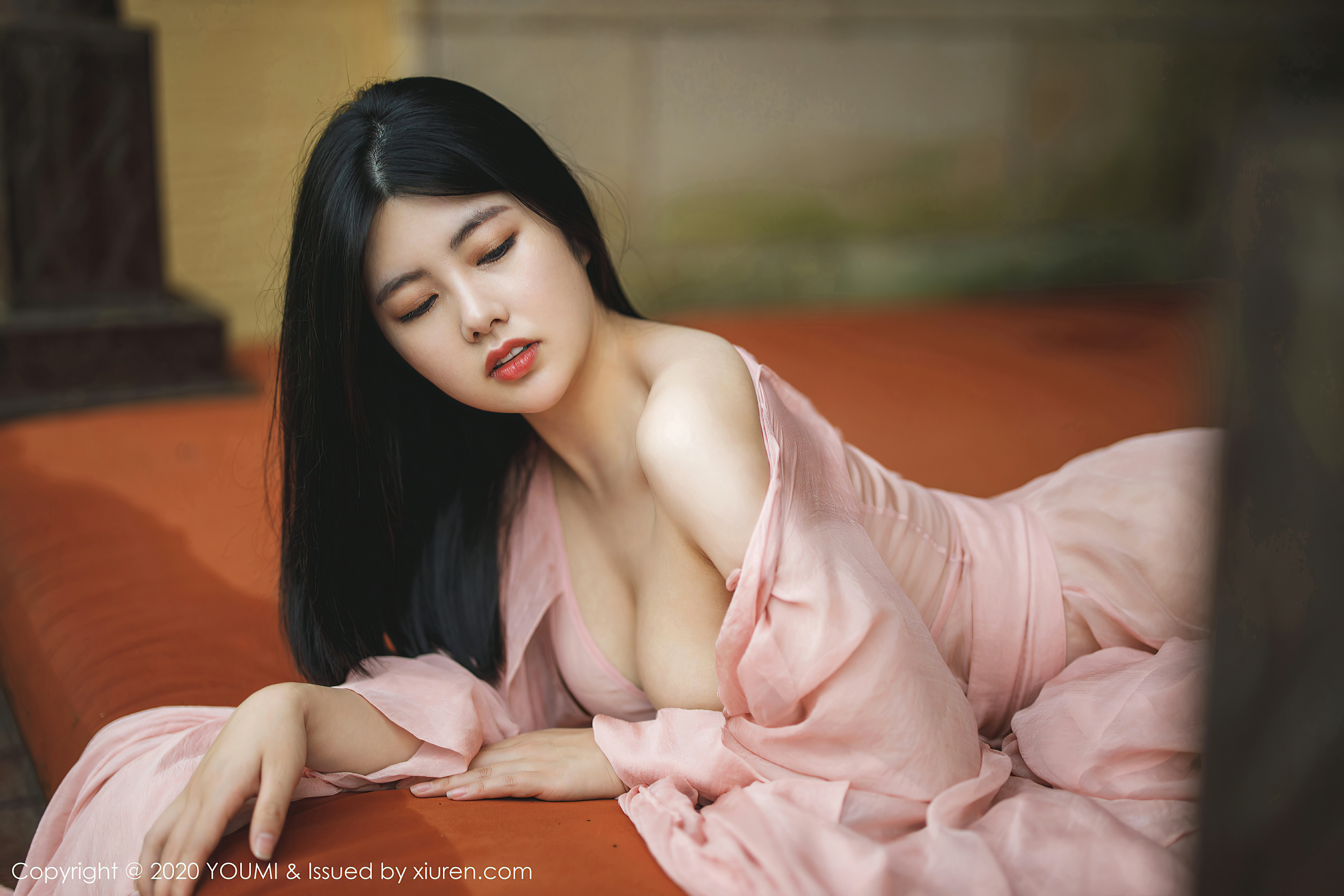 [YOUMI尤蜜荟]YMH20200907VOL0523 娜露Selena 粉色透视情趣睡衣裙性感私房写真集,