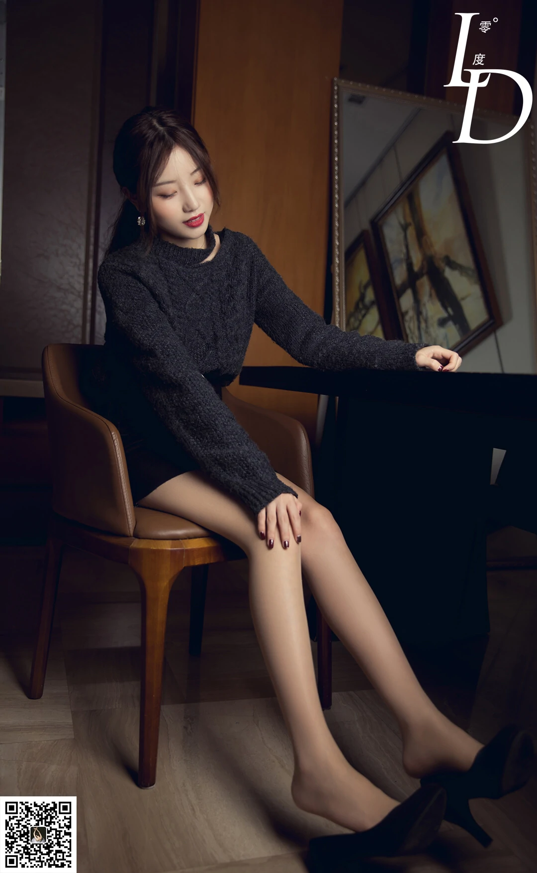 [LD零度摄影]NO.040 模特雅丽 黑色毛衣与短裙加肉丝美腿玉足性感私房写真集,