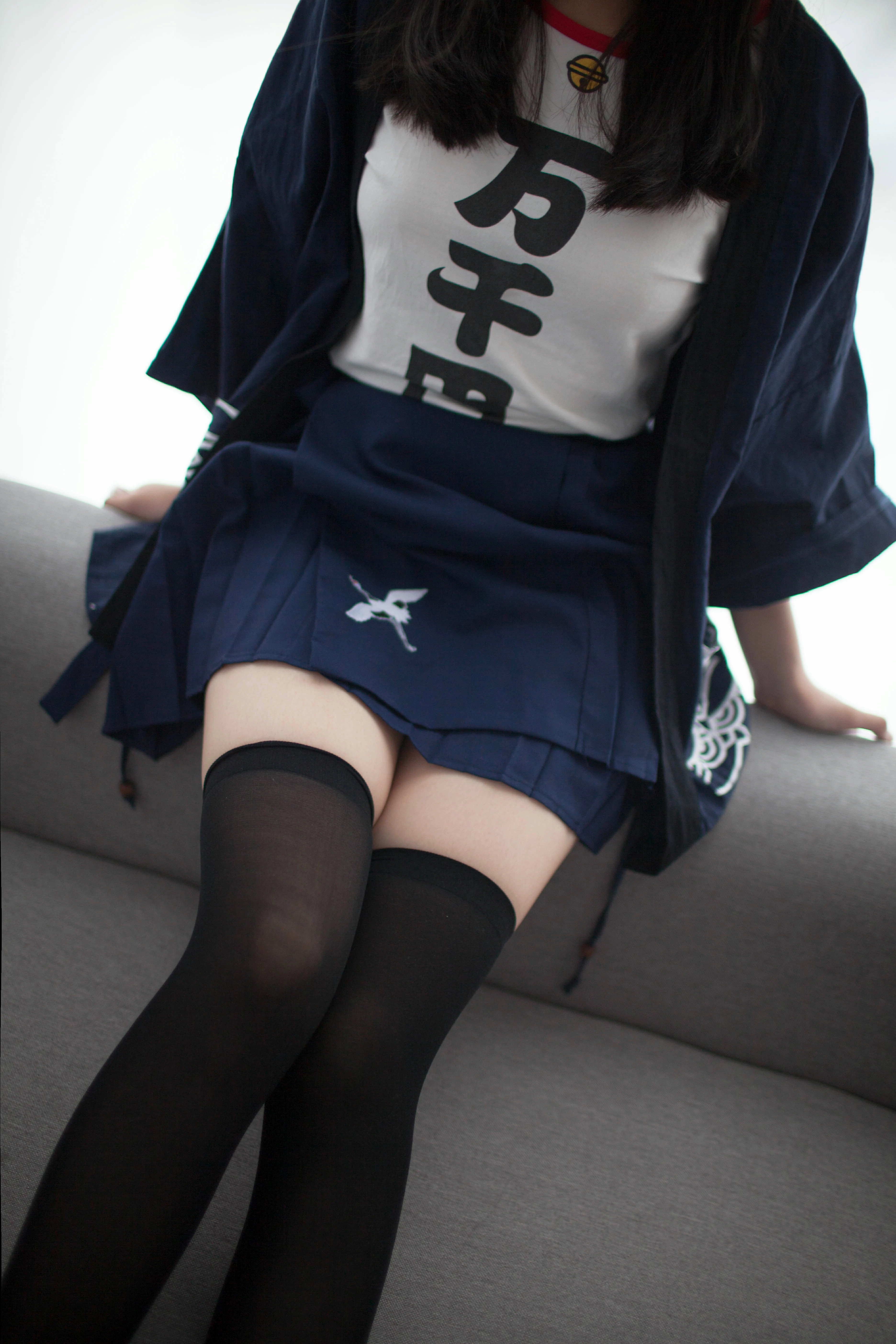 [少女秩序]VOL.006 清纯萝莉小学妹 蓝色JK制服与短裙加黑丝美腿性感私房写真集,