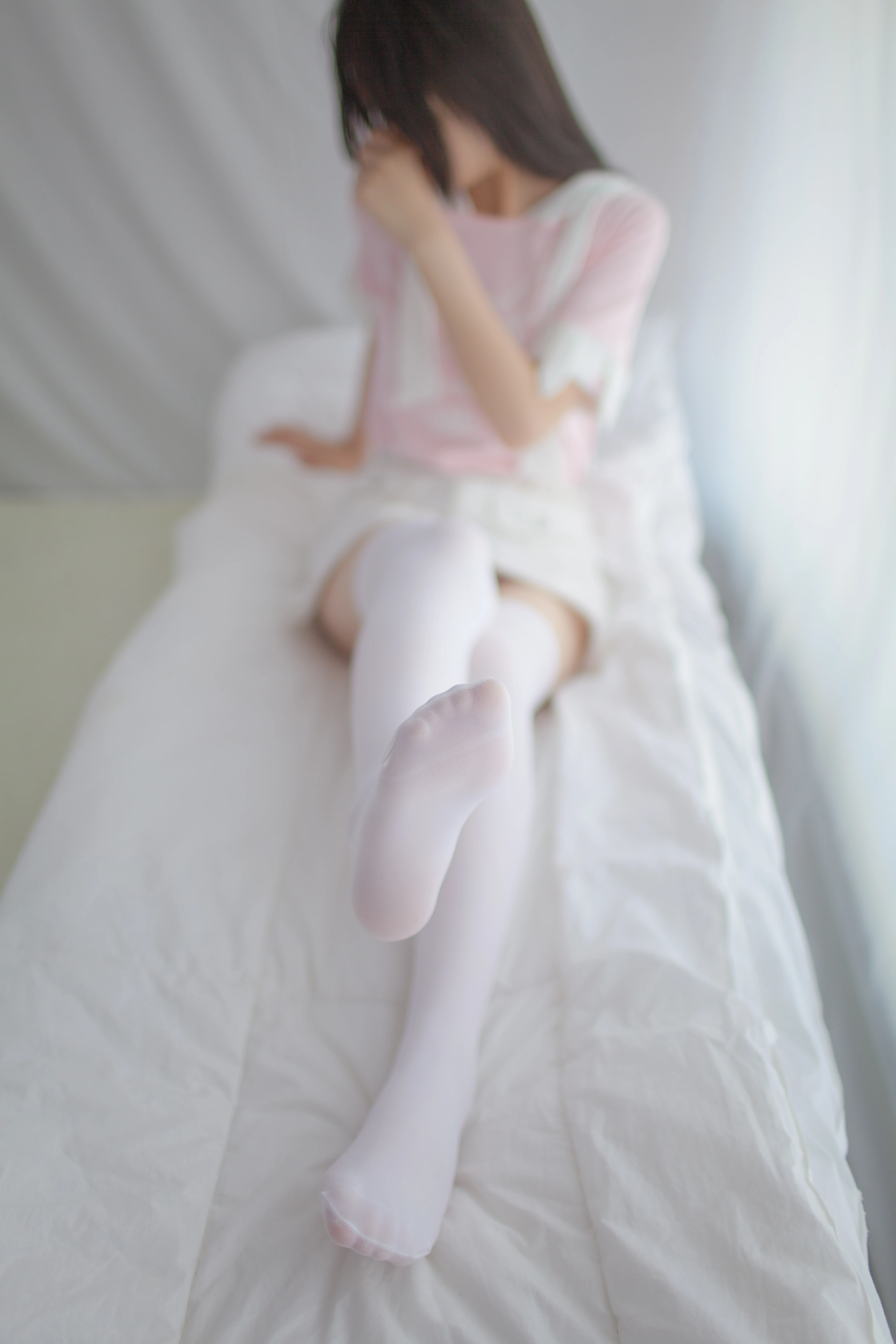 [少女秩序]VOL.011 清纯萝莉小学妹 粉色短袖与白色短裙加白色丝袜美腿性感私房写真集,