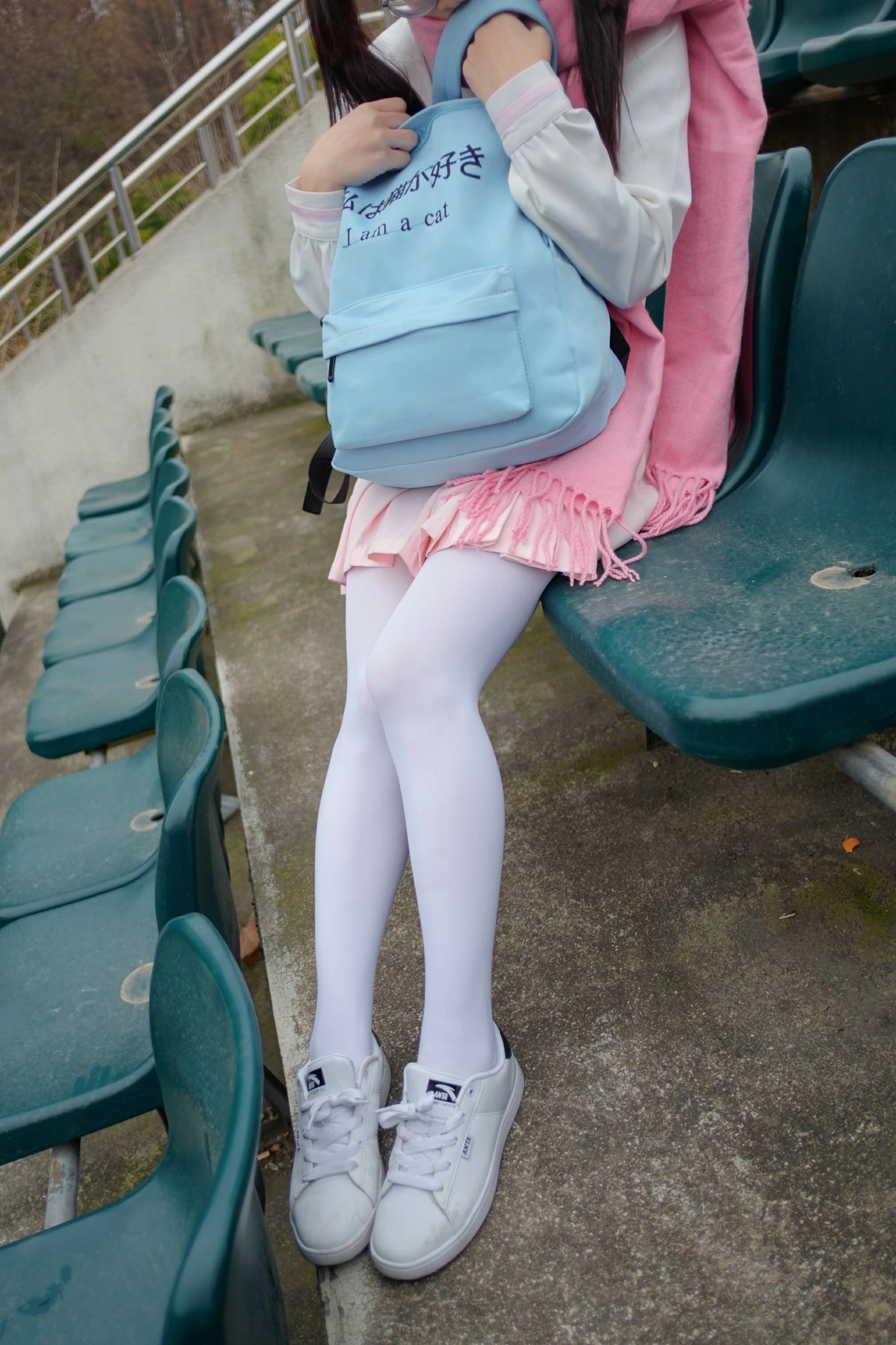 萝莉少女 阿诺不是施瓦辛戈 JK制服与粉色短裙加白色丝袜美腿写真,0008