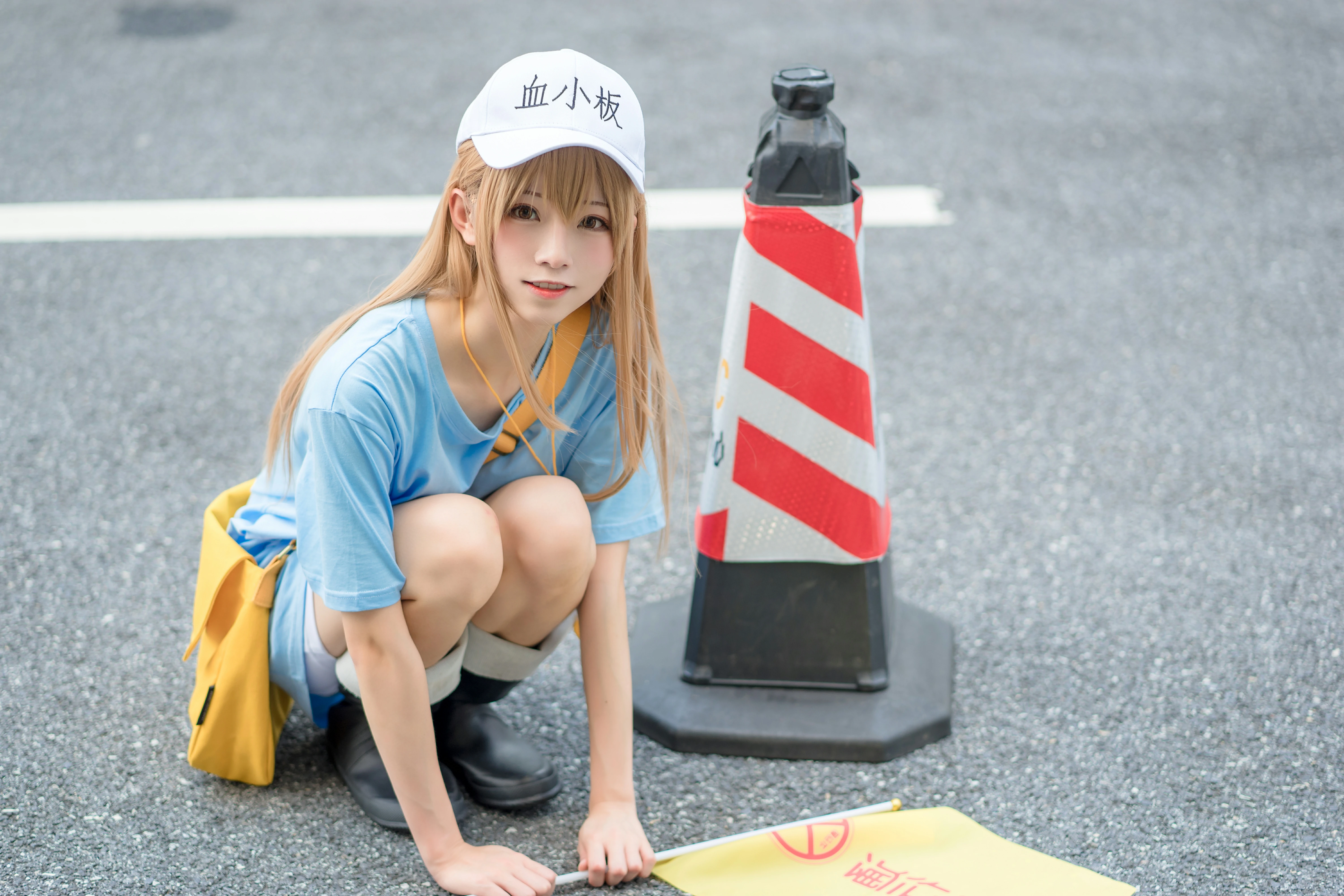 清纯少女快递员 绮太郎Kitaro 血小板 蓝色连身短袖街拍写真,1186