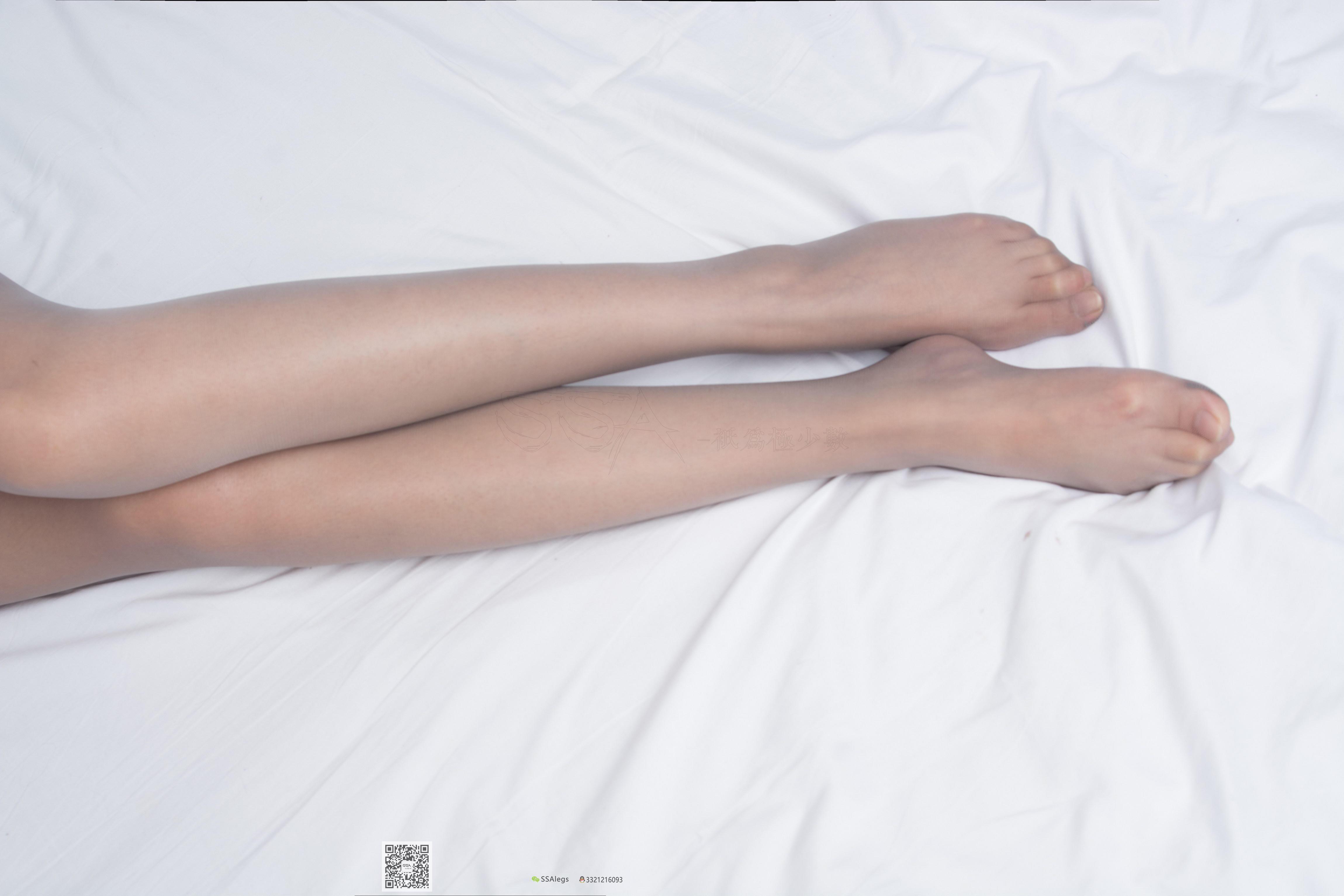 [SSA丝社]NO.006 酒店少女 姣姣 白色衬衫加灰色丝袜美腿性感私房写真集,9