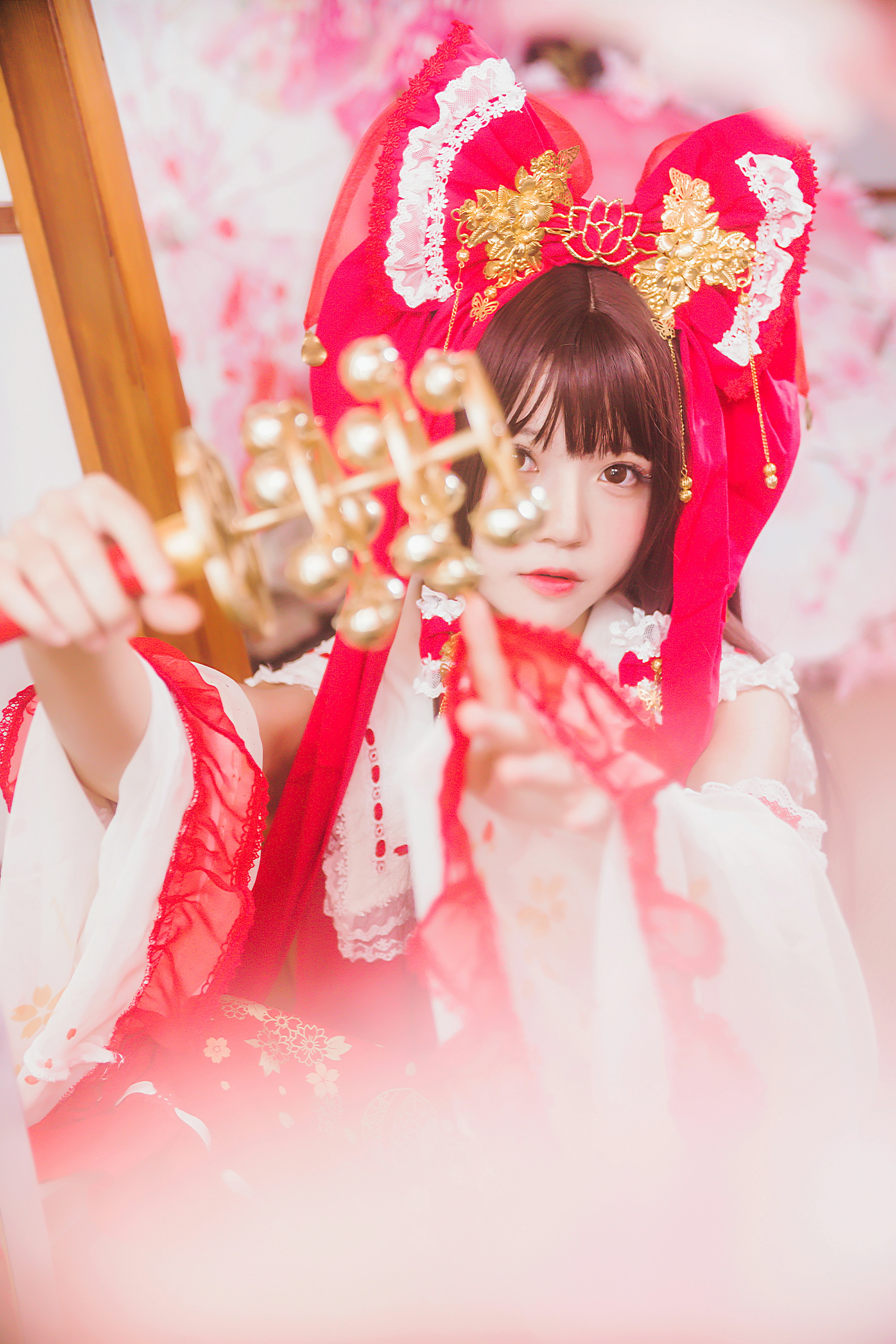 清纯少女小萝莉 桜桃喵 博丽灵梦 红色连衣裙和风写真,0025