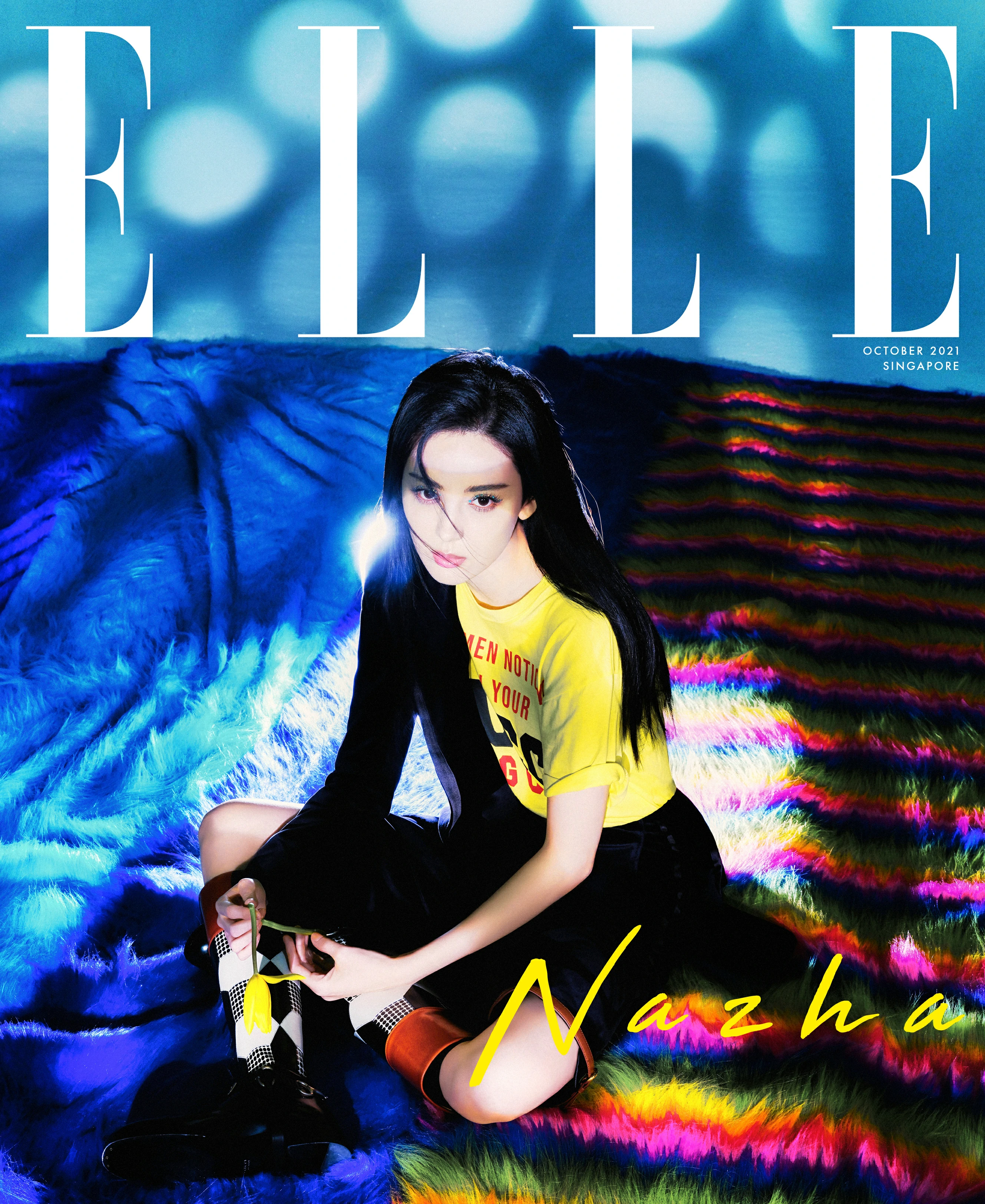 古力娜扎光影撞色大片 登《ELLE》新加坡版十月刊封面,2