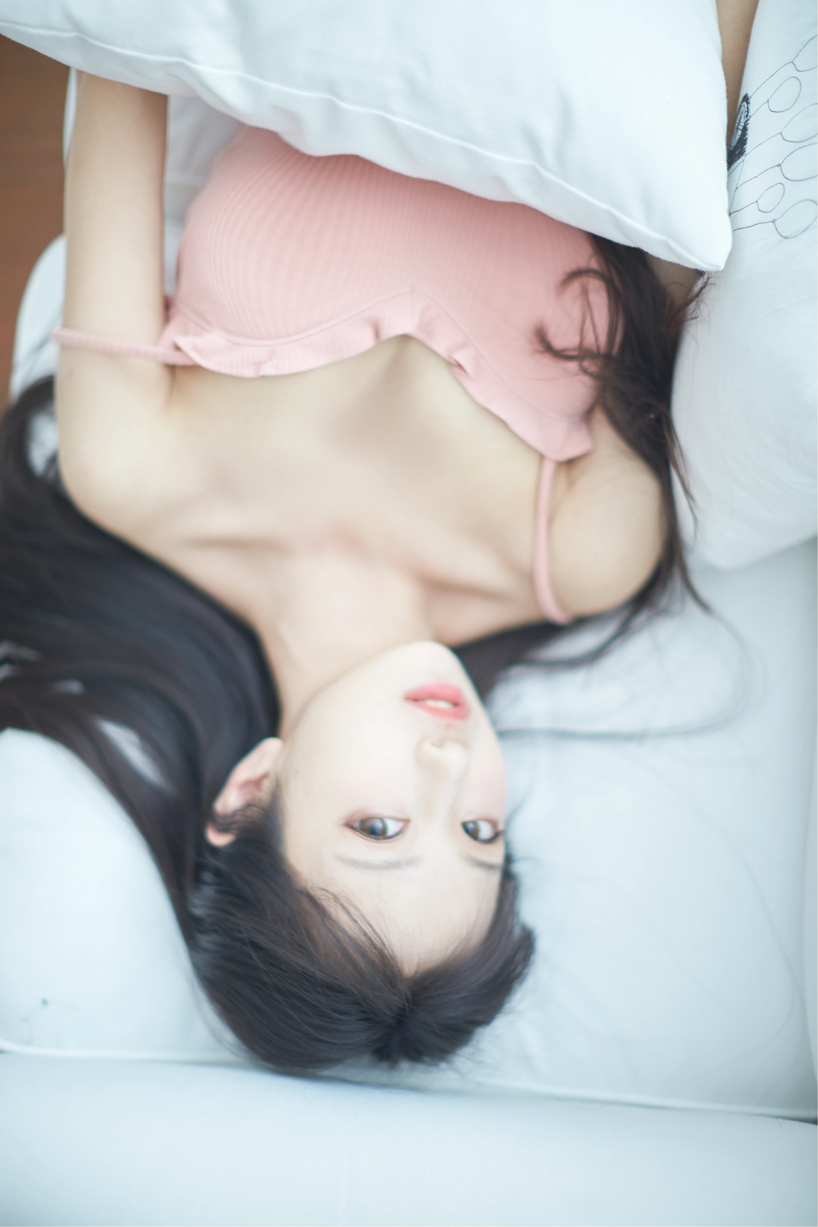 清纯少女 Shika小鹿鹿 粉色吊带连体衣居家私房写真集,2018-04-05 125333