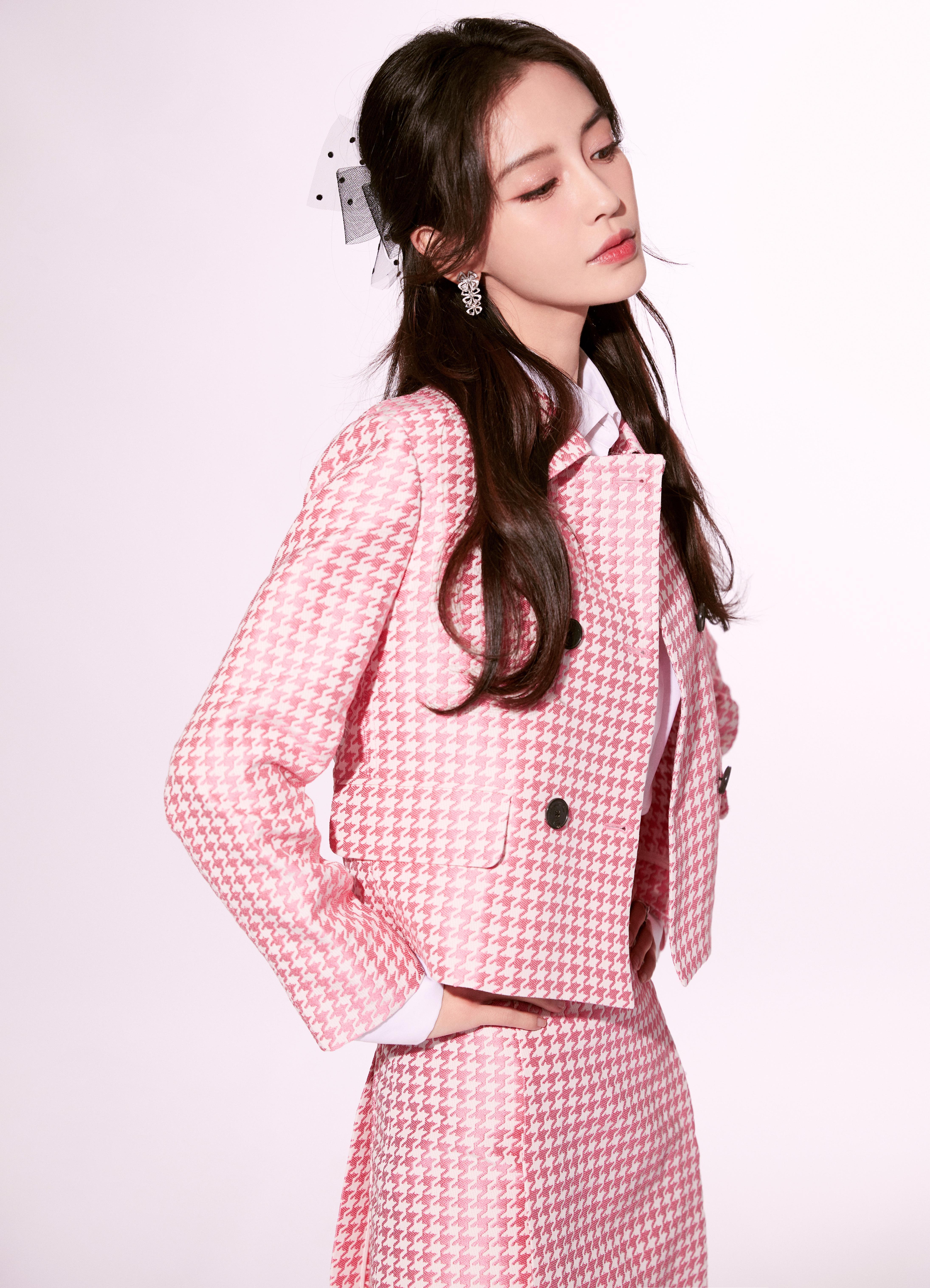 杨颖（Angelababy）粉色衬衫加短裙 清纯可爱活动写真,8