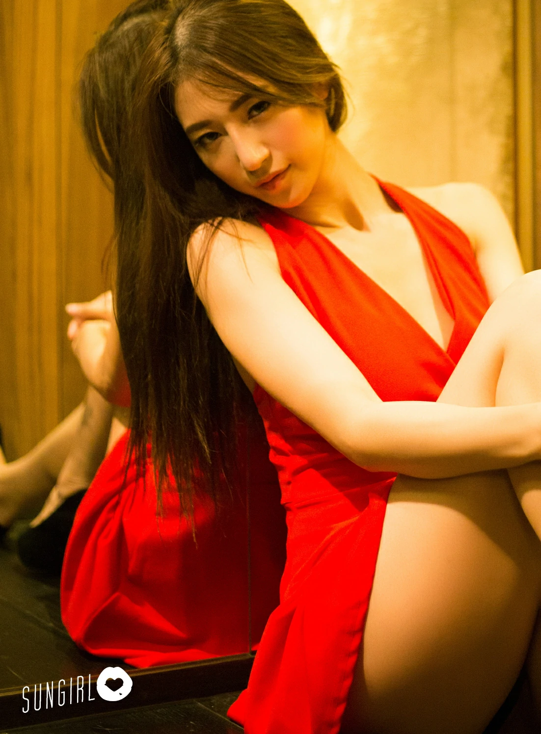 [SUNGIRL阳光宝贝]NO.038 迷濛视界 Yuna 金娜娜 红色吊脖连身礼裙性感写真,0025